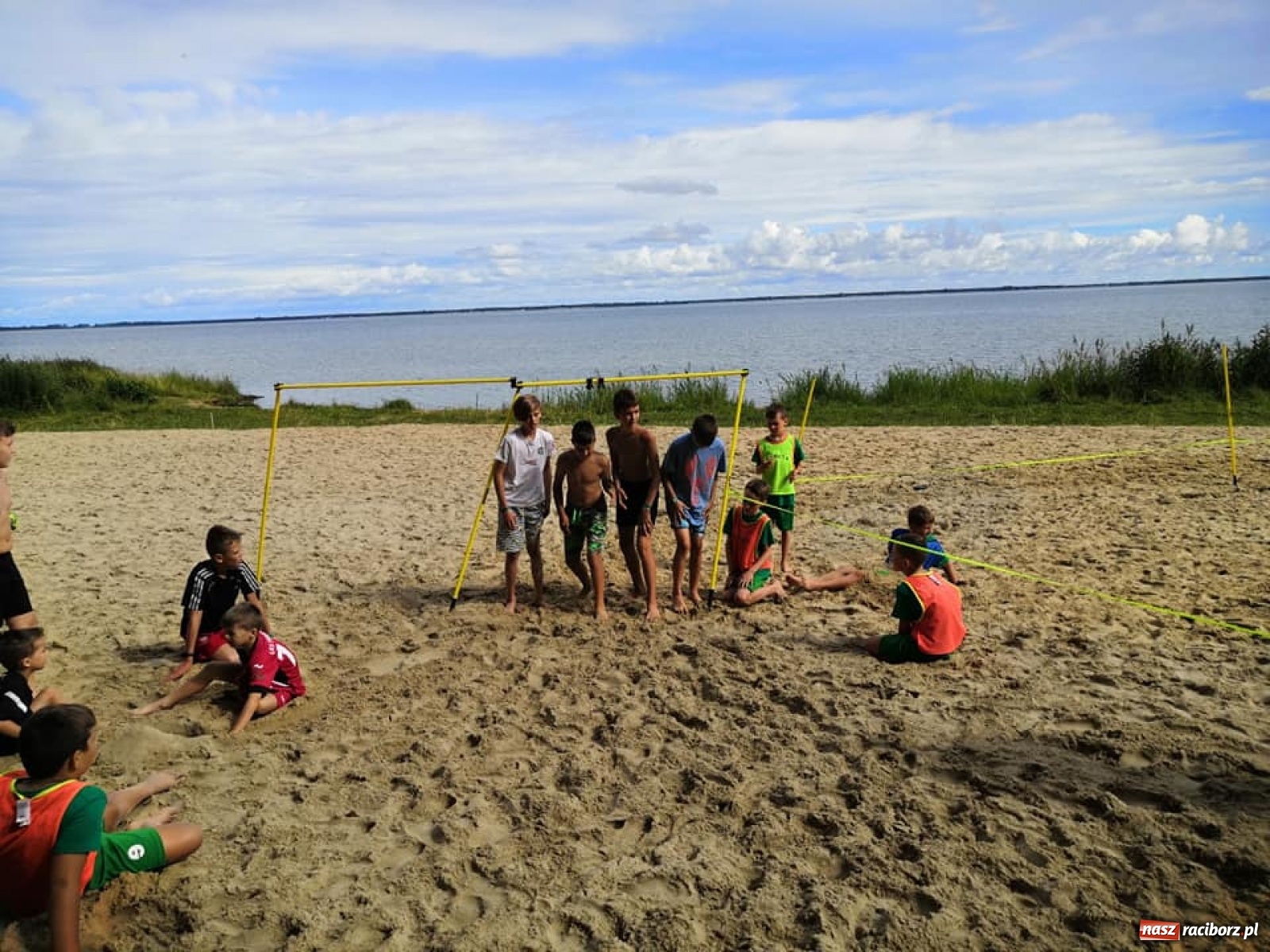 Zdjęcie w galerii na portalu naszraciborz.pl: Grupy młodzieżowe LKS Tworków na obozie piłkarskim w Pucku [FOTO] wiadomości z regionu