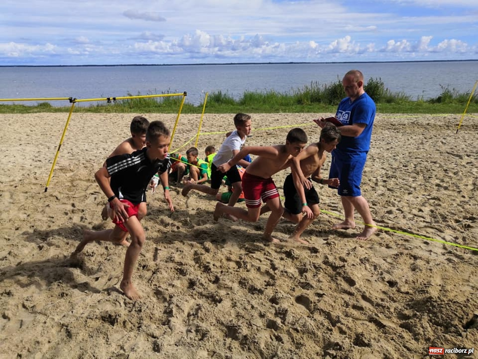 Zdjęcie w galerii na portalu naszraciborz.pl: Grupy młodzieżowe LKS Tworków na obozie piłkarskim w Pucku [FOTO] wiadomości z regionu