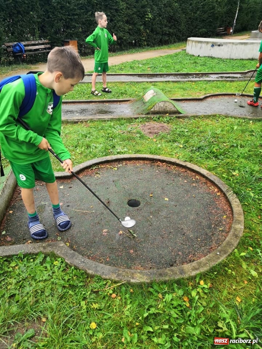 Zdjęcie w galerii na portalu naszraciborz.pl: Grupy młodzieżowe LKS Tworków na obozie piłkarskim w Pucku [FOTO] wiadomości z regionu