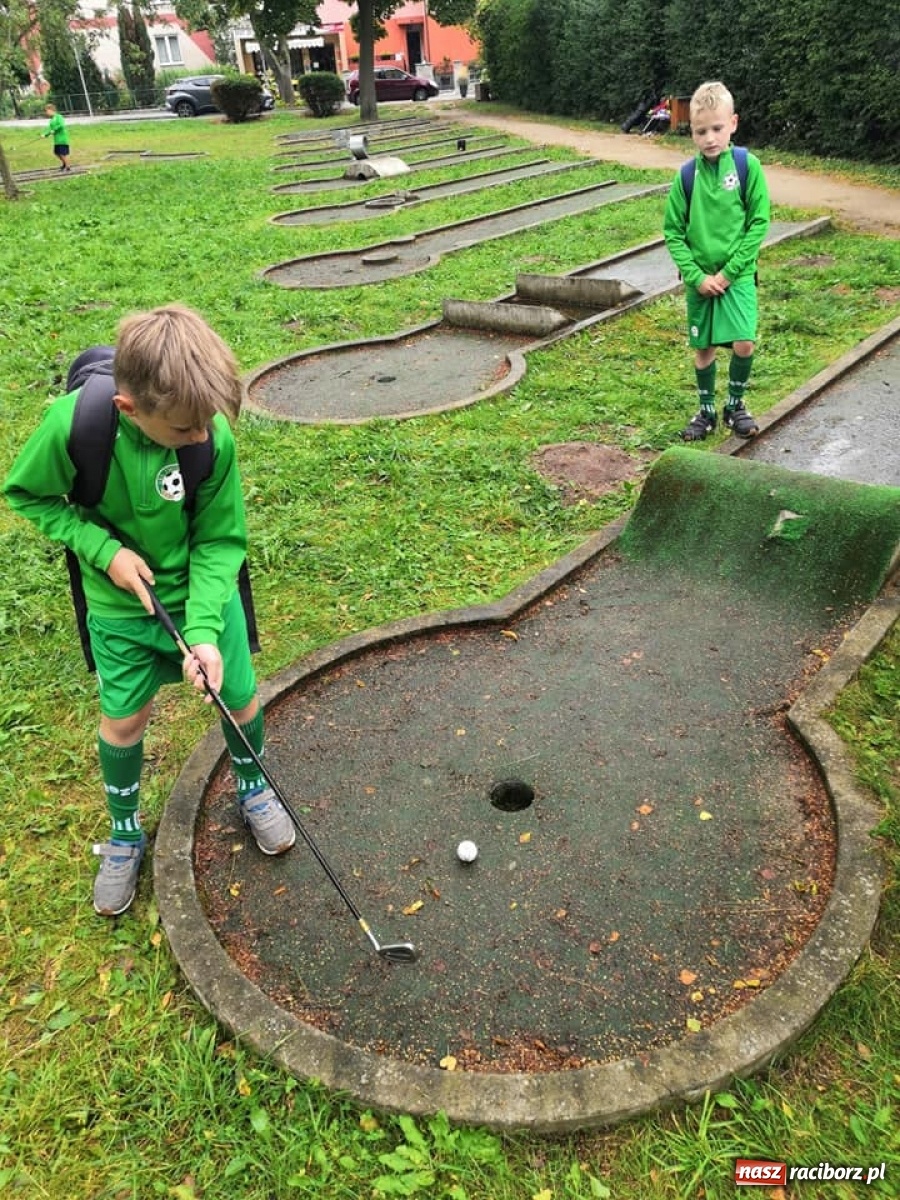Zdjęcie w galerii na portalu naszraciborz.pl: Grupy młodzieżowe LKS Tworków na obozie piłkarskim w Pucku [FOTO] wiadomości z regionu