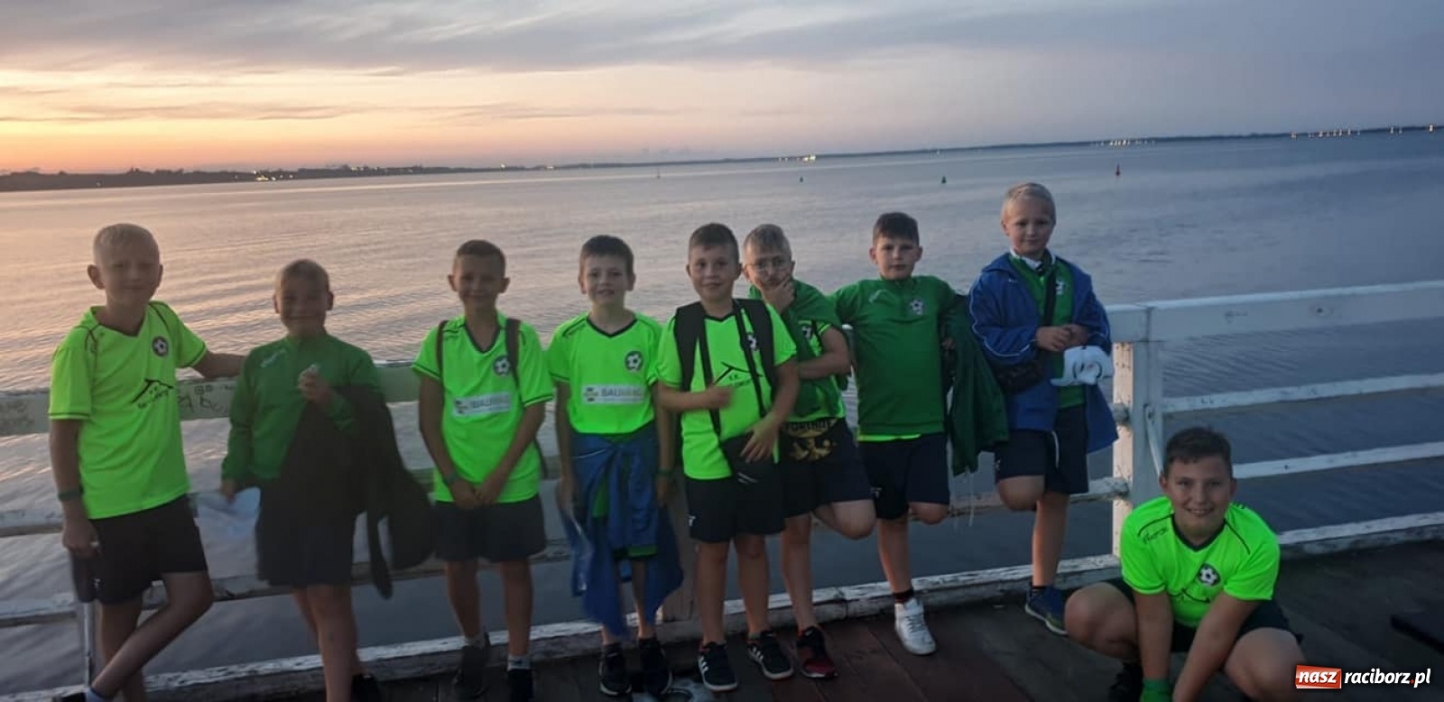 Zdjęcie w galerii na portalu naszraciborz.pl: Grupy młodzieżowe LKS Tworków na obozie piłkarskim w Pucku [FOTO] wiadomości z regionu