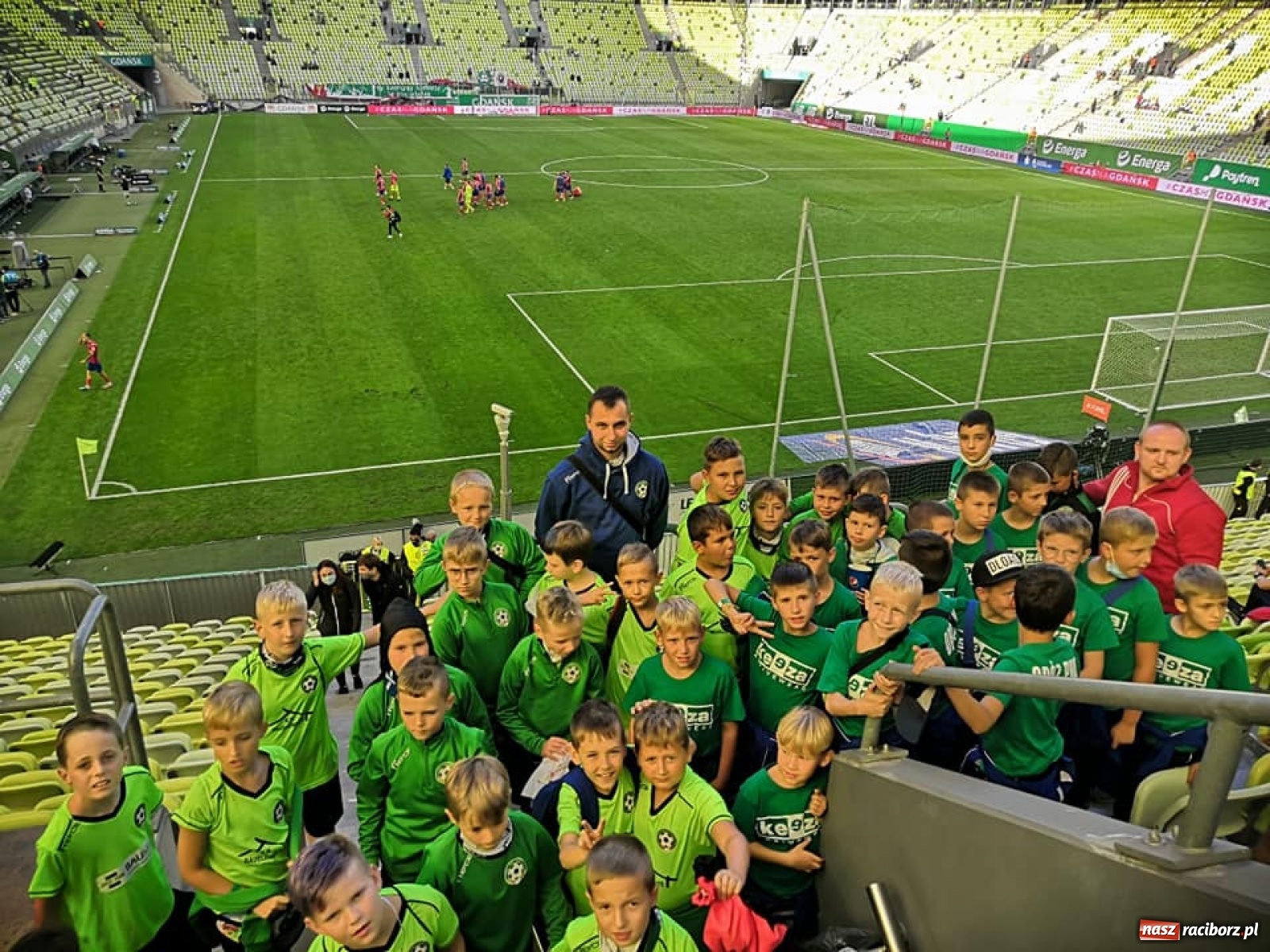 Zdjęcie w galerii na portalu naszraciborz.pl: Grupy młodzieżowe LKS Tworków na obozie piłkarskim w Pucku [FOTO] wiadomości z regionu