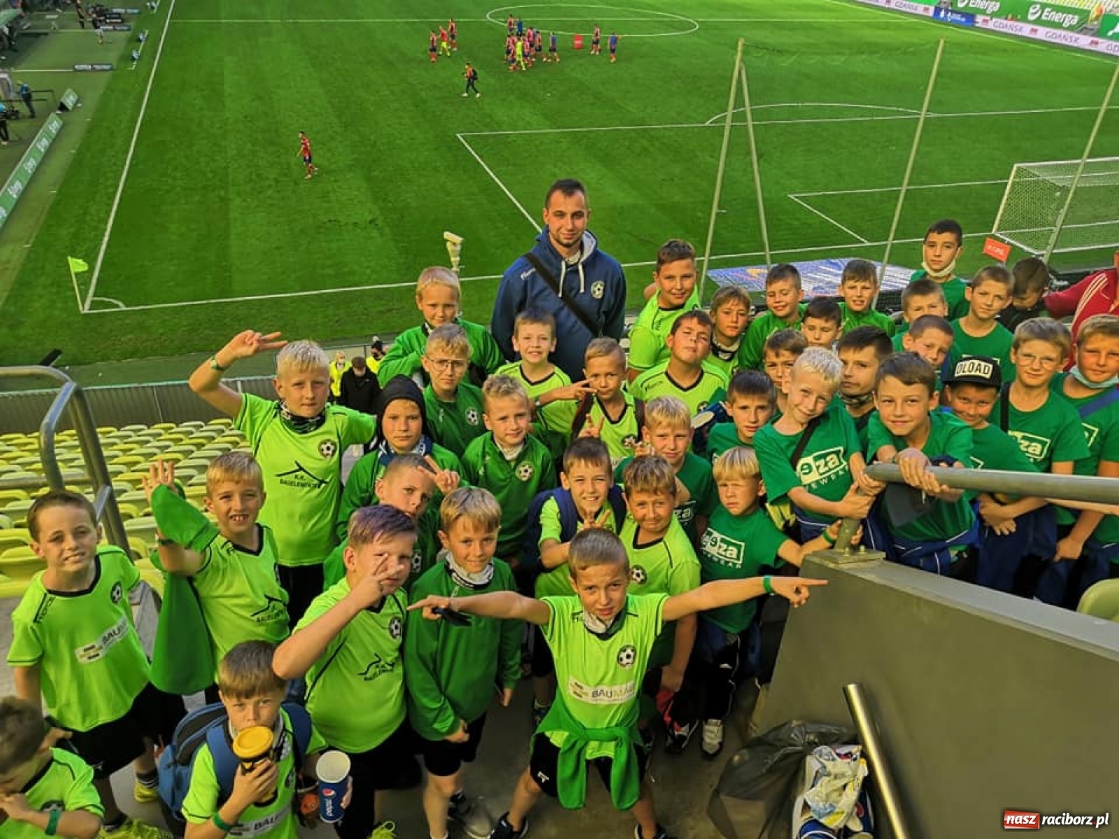 Zdjęcie w galerii na portalu naszraciborz.pl: Grupy młodzieżowe LKS Tworków na obozie piłkarskim w Pucku [FOTO] wiadomości z regionu