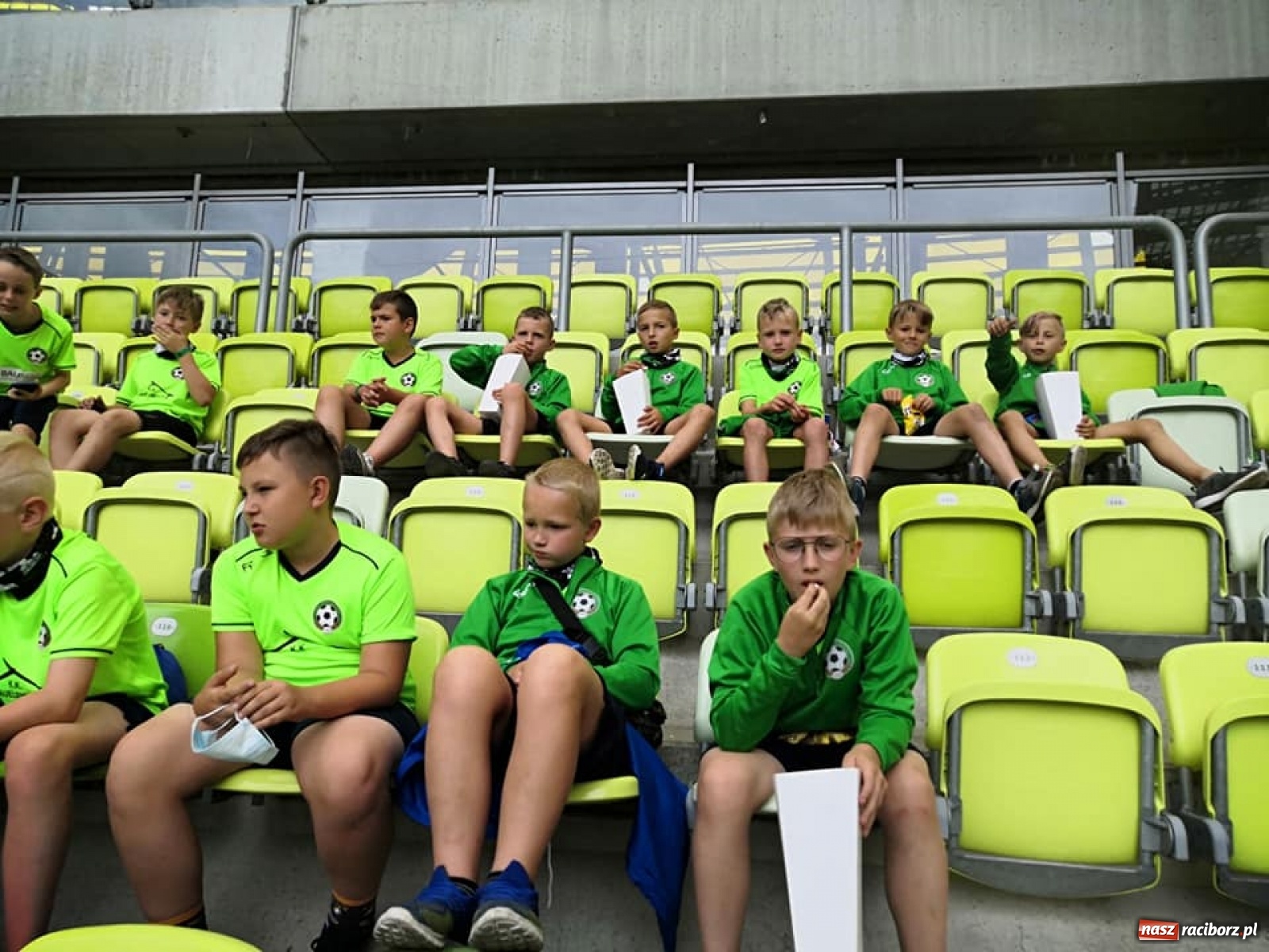 Zdjęcie w galerii na portalu naszraciborz.pl: Grupy młodzieżowe LKS Tworków na obozie piłkarskim w Pucku [FOTO] wiadomości z regionu