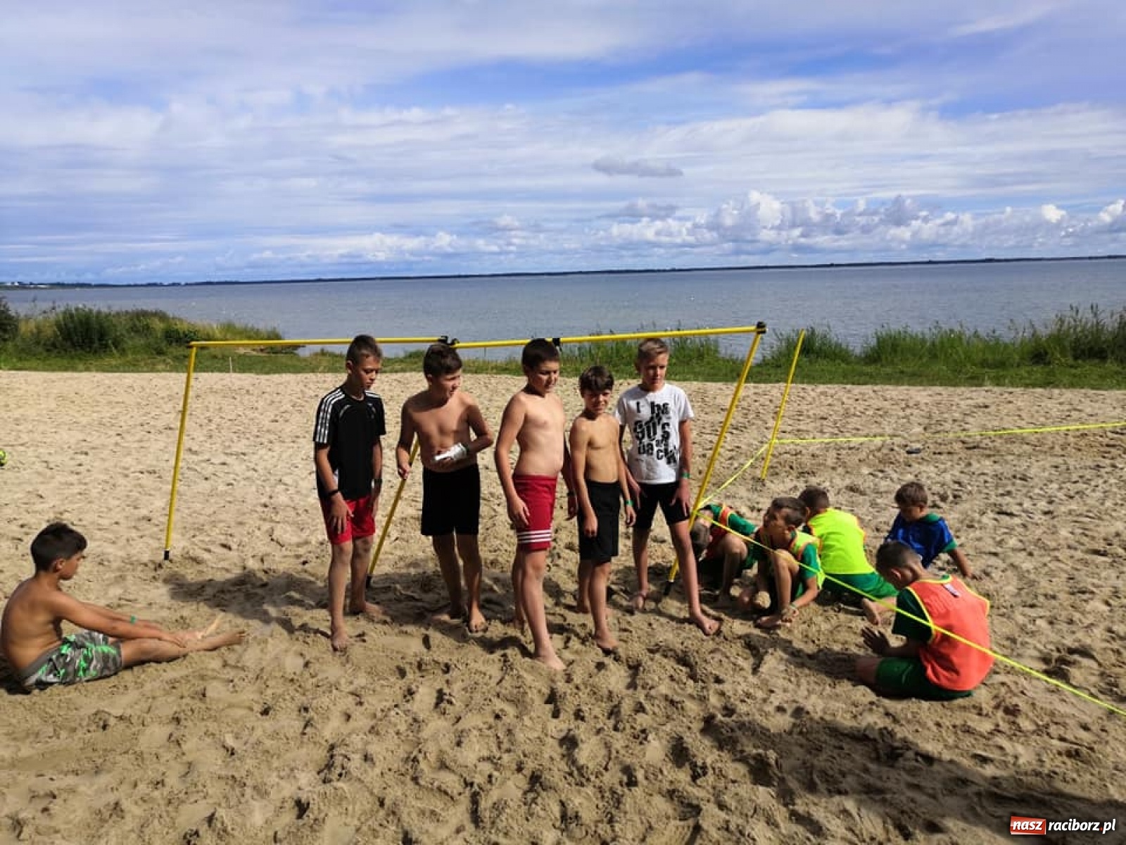 Zdjęcie w galerii na portalu naszraciborz.pl: Grupy młodzieżowe LKS Tworków na obozie piłkarskim w Pucku [FOTO] wiadomości z regionu