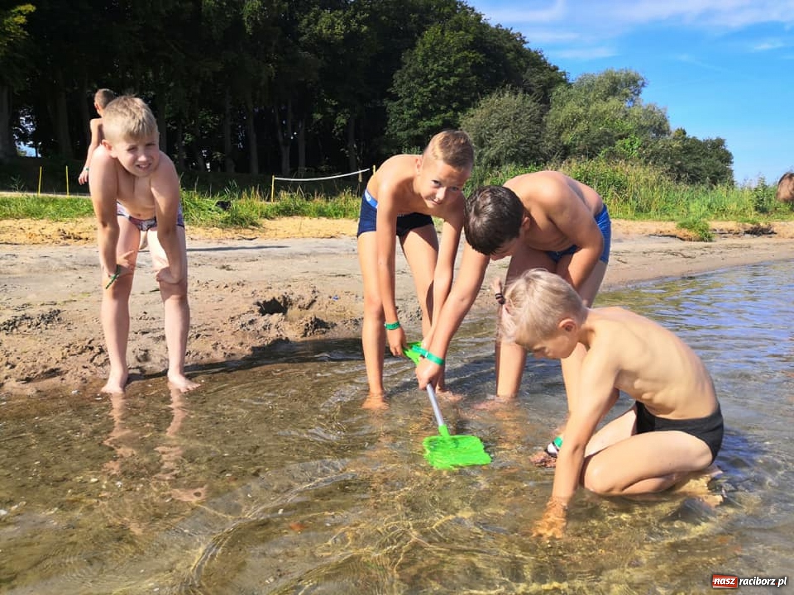 Zdjęcie w galerii na portalu naszraciborz.pl: Grupy młodzieżowe LKS Tworków na obozie piłkarskim w Pucku [FOTO] wiadomości z regionu