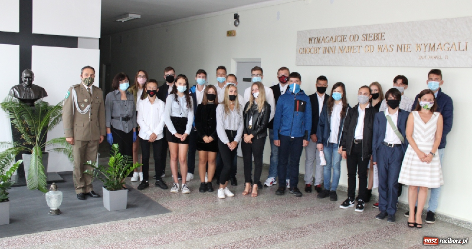 Zdjęcie w galerii na portalu naszraciborz.pl: Uczniowie dwóch śląskich szkół rozpoczęli kształcenie na profilu Straży Granicznej wiadomości z regionu