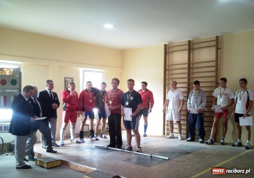 Zdjęcie w galerii na portalu naszraciborz.pl: Dobry start raciborskich ciężarowców wiadomości z regionu