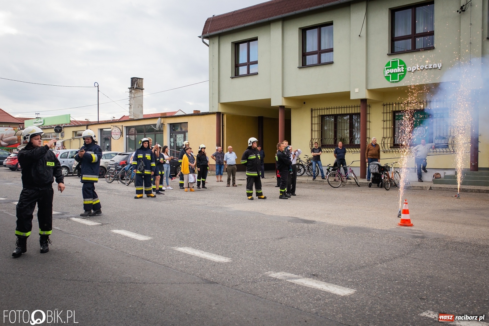 Zdjęcie w galerii na portalu naszraciborz.pl: W remizie OSP Zawada Książęca zaparkowało dziś nowiutkie volvo [FOTO i WIDEO] wiadomości z regionu
