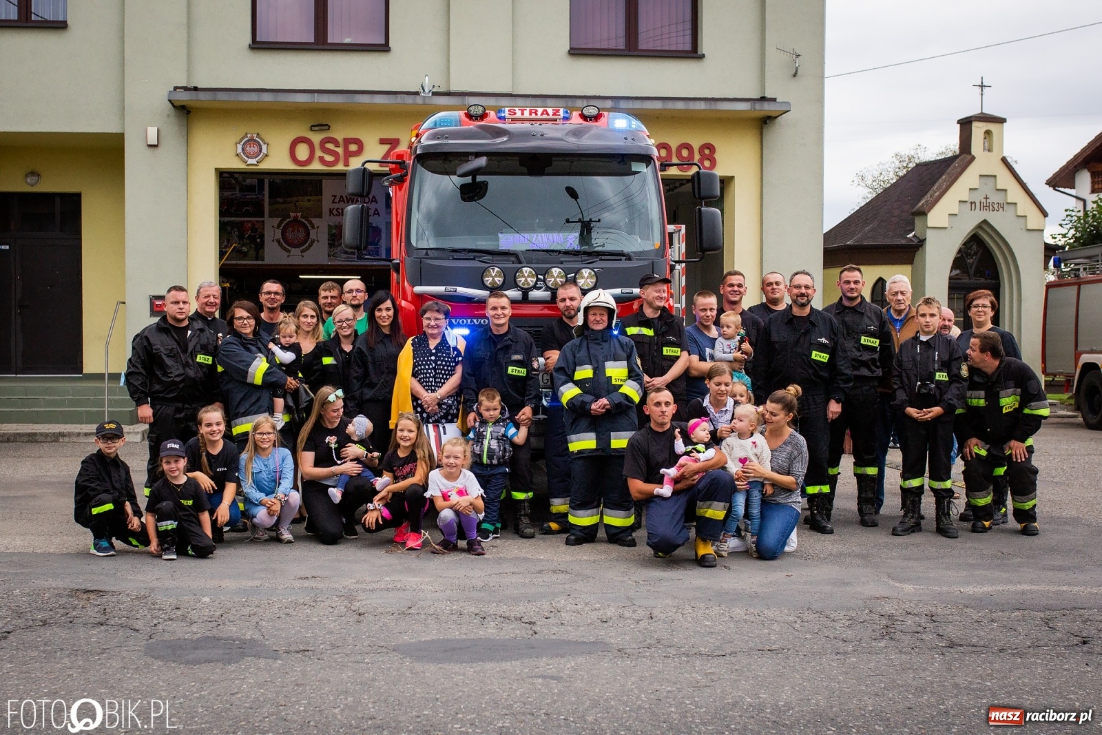 Zdjęcie w galerii na portalu naszraciborz.pl: W remizie OSP Zawada Książęca zaparkowało dziś nowiutkie volvo [FOTO i WIDEO] wiadomości z regionu