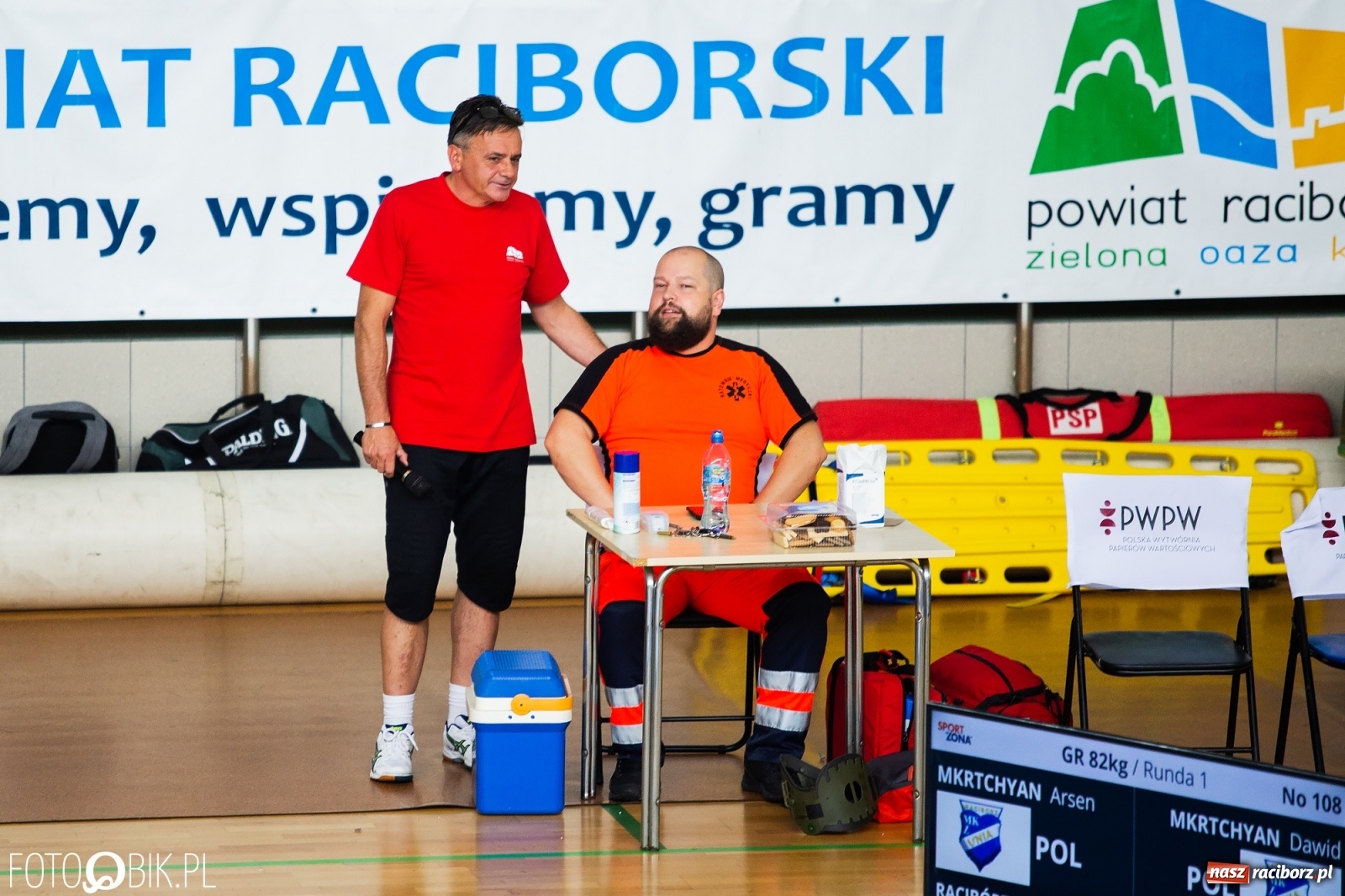 Zdjęcie w galerii na portalu naszraciborz.pl: W Arenie Rafako trwają Mistrzostwa Polski Juniorów w Zapasach  wiadomości z regionu