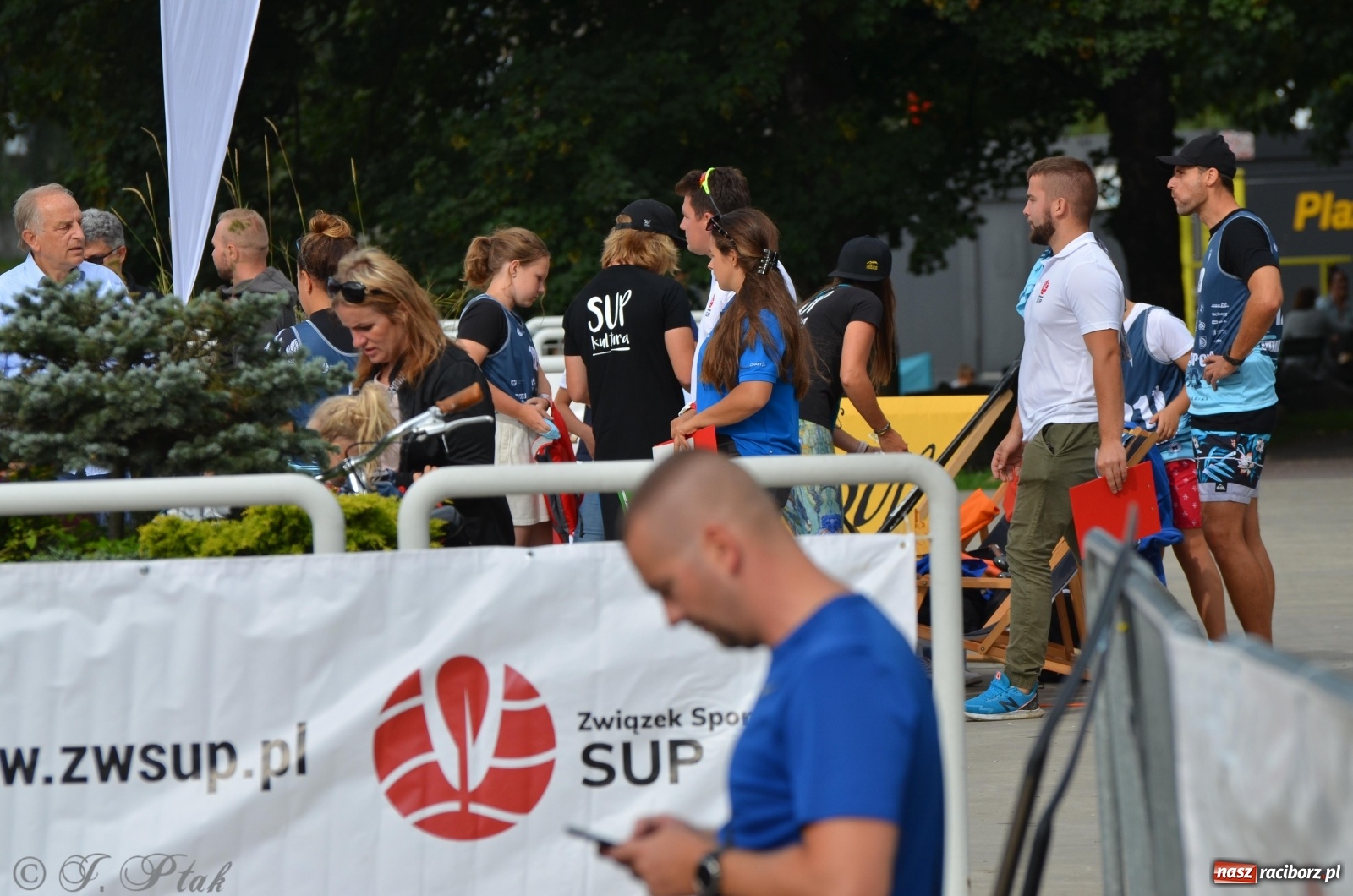 Zdjęcie w galerii na portalu naszraciborz.pl: ODRA SUP CUP - regaty na desce w Raciborzu  wiadomości z regionu