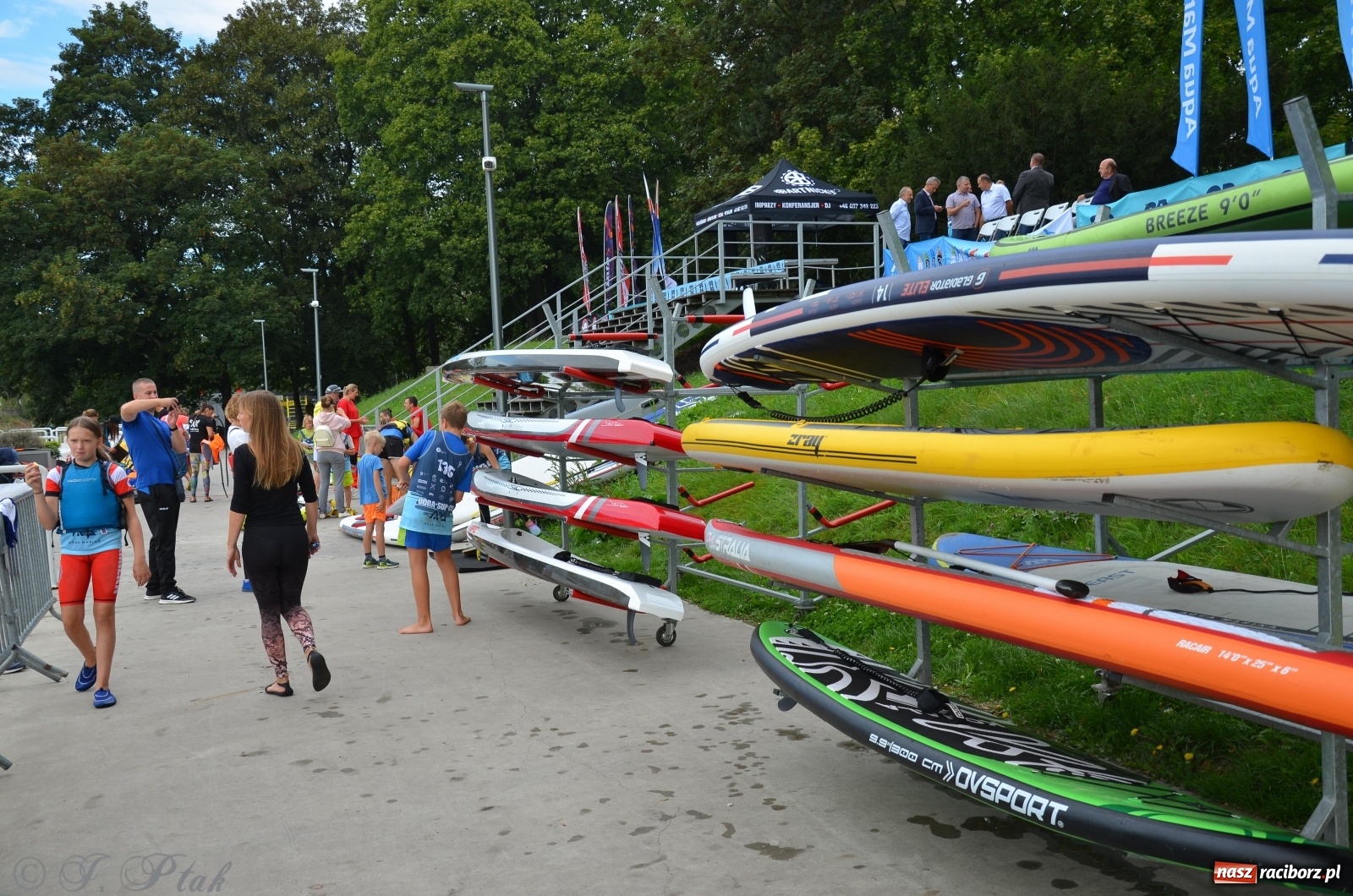 Zdjęcie w galerii na portalu naszraciborz.pl: ODRA SUP CUP - regaty na desce w Raciborzu  wiadomości z regionu