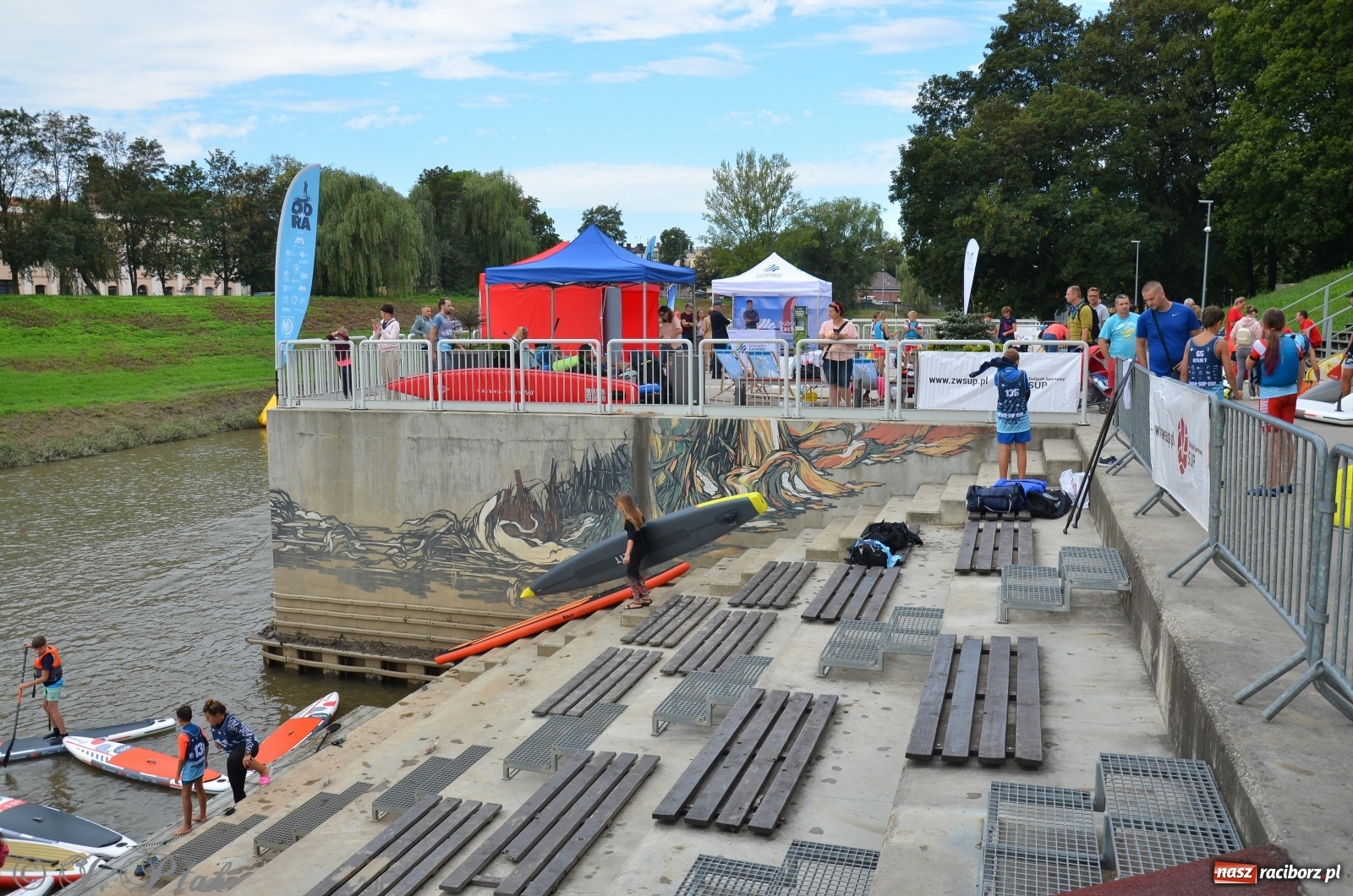 Zdjęcie w galerii na portalu naszraciborz.pl: ODRA SUP CUP - regaty na desce w Raciborzu  wiadomości z regionu