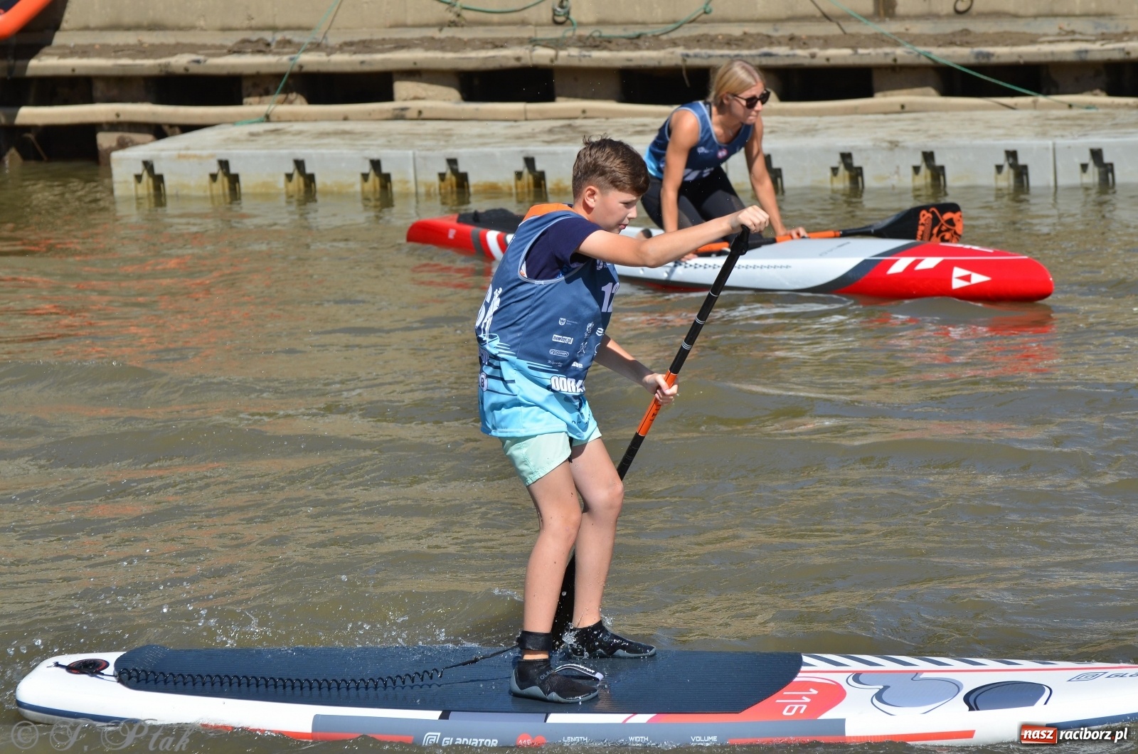 Zdjęcie w galerii na portalu naszraciborz.pl: ODRA SUP CUP - regaty na desce w Raciborzu  wiadomości z regionu