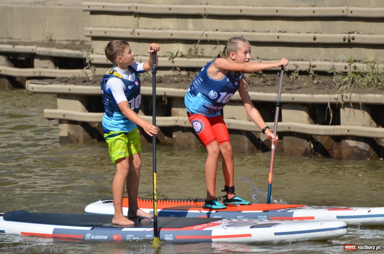 Zdjęcie w galerii na portalu naszraciborz.pl: ODRA SUP CUP - regaty na desce w Raciborzu  wiadomości z regionu