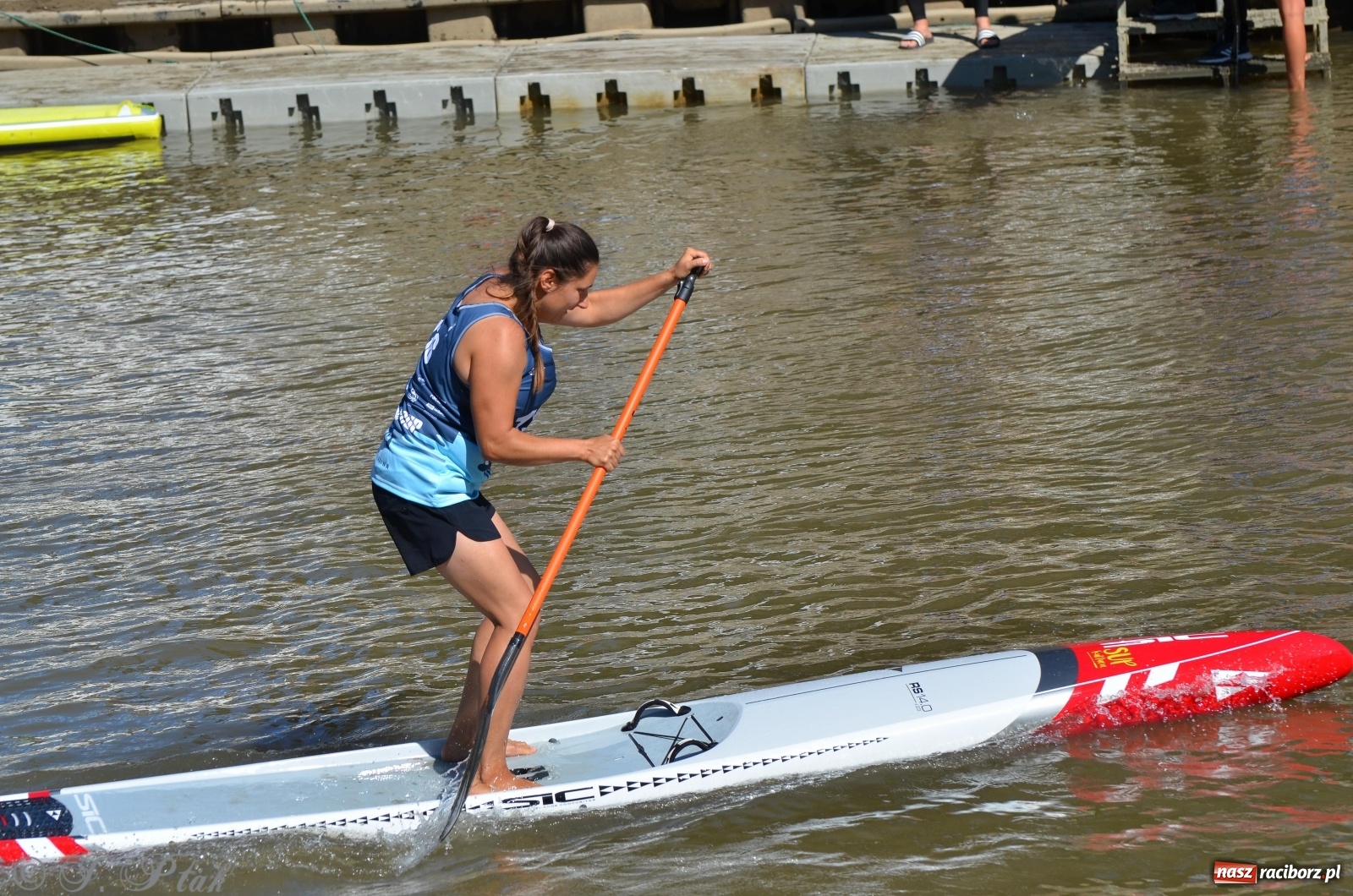 Zdjęcie w galerii na portalu naszraciborz.pl: ODRA SUP CUP - regaty na desce w Raciborzu  wiadomości z regionu