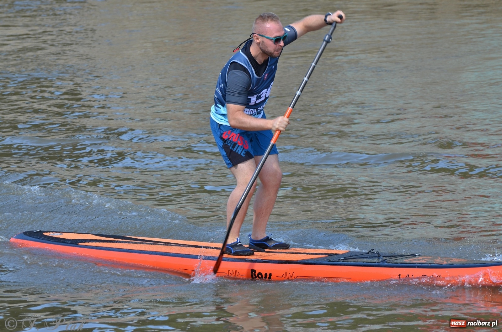 Zdjęcie w galerii na portalu naszraciborz.pl: ODRA SUP CUP - regaty na desce w Raciborzu  wiadomości z regionu