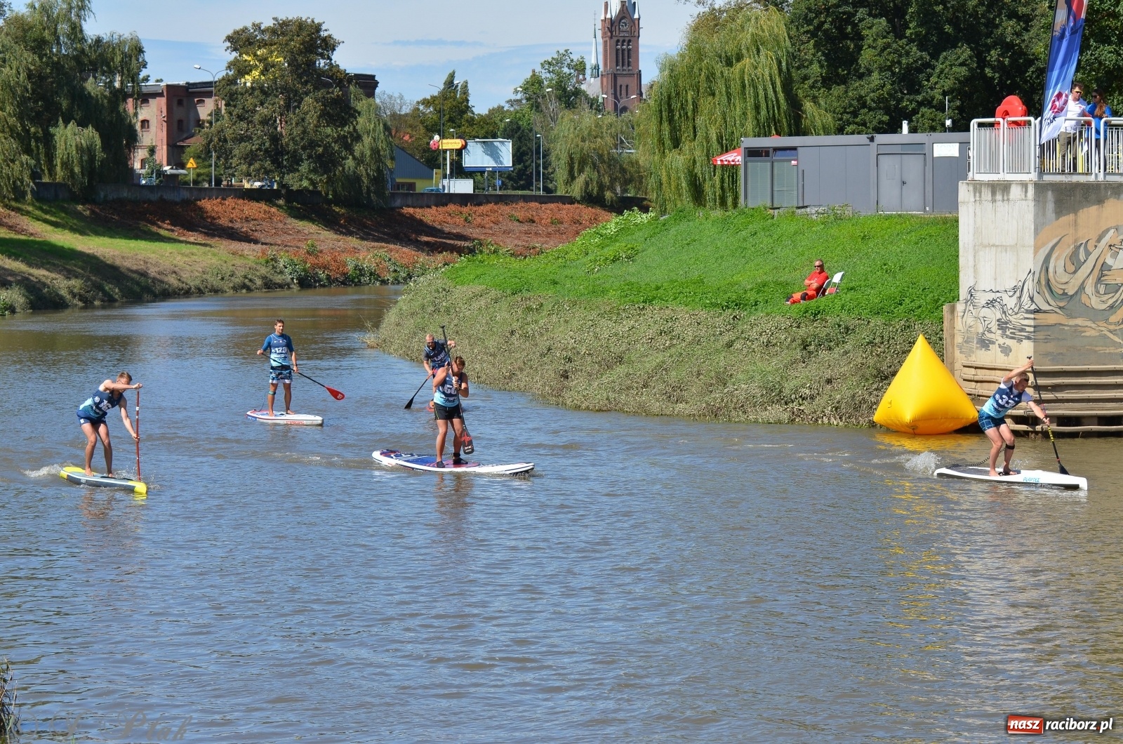 Zdjęcie w galerii na portalu naszraciborz.pl: ODRA SUP CUP - regaty na desce w Raciborzu  wiadomości z regionu