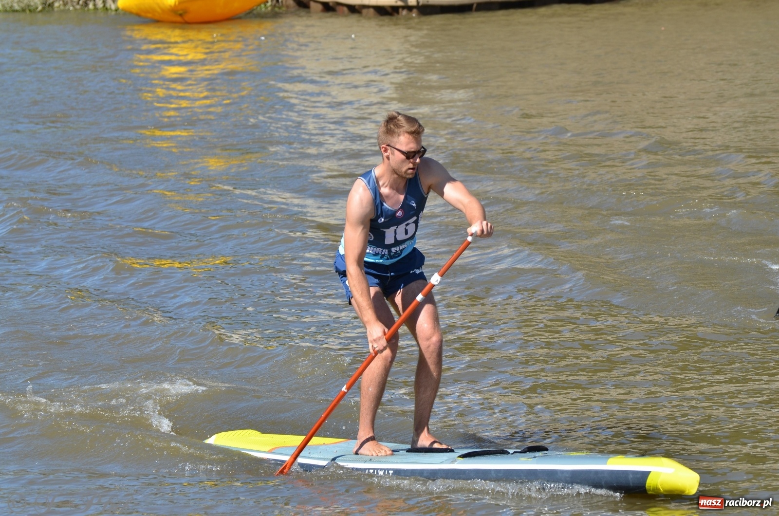 Zdjęcie w galerii na portalu naszraciborz.pl: ODRA SUP CUP - regaty na desce w Raciborzu  wiadomości z regionu