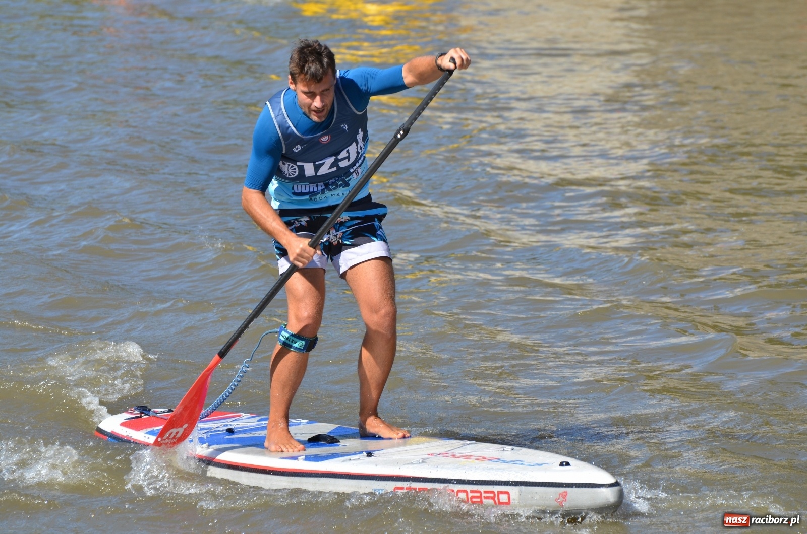 Zdjęcie w galerii na portalu naszraciborz.pl: ODRA SUP CUP - regaty na desce w Raciborzu  wiadomości z regionu