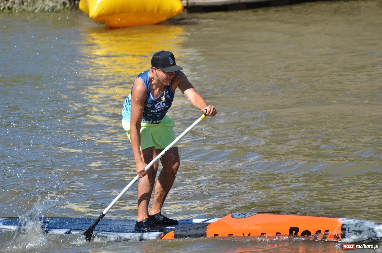 Zdjęcie w galerii na portalu naszraciborz.pl: ODRA SUP CUP - regaty na desce w Raciborzu  wiadomości z regionu