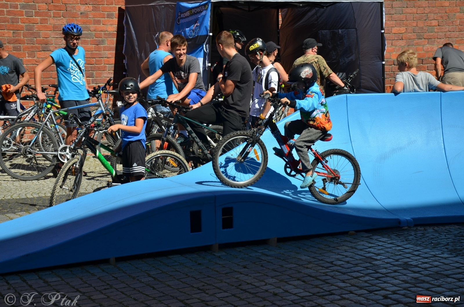 Zdjęcie w galerii na portalu naszraciborz.pl: Racibórz kocha rower. Druga edycja  wiadomości z regionu