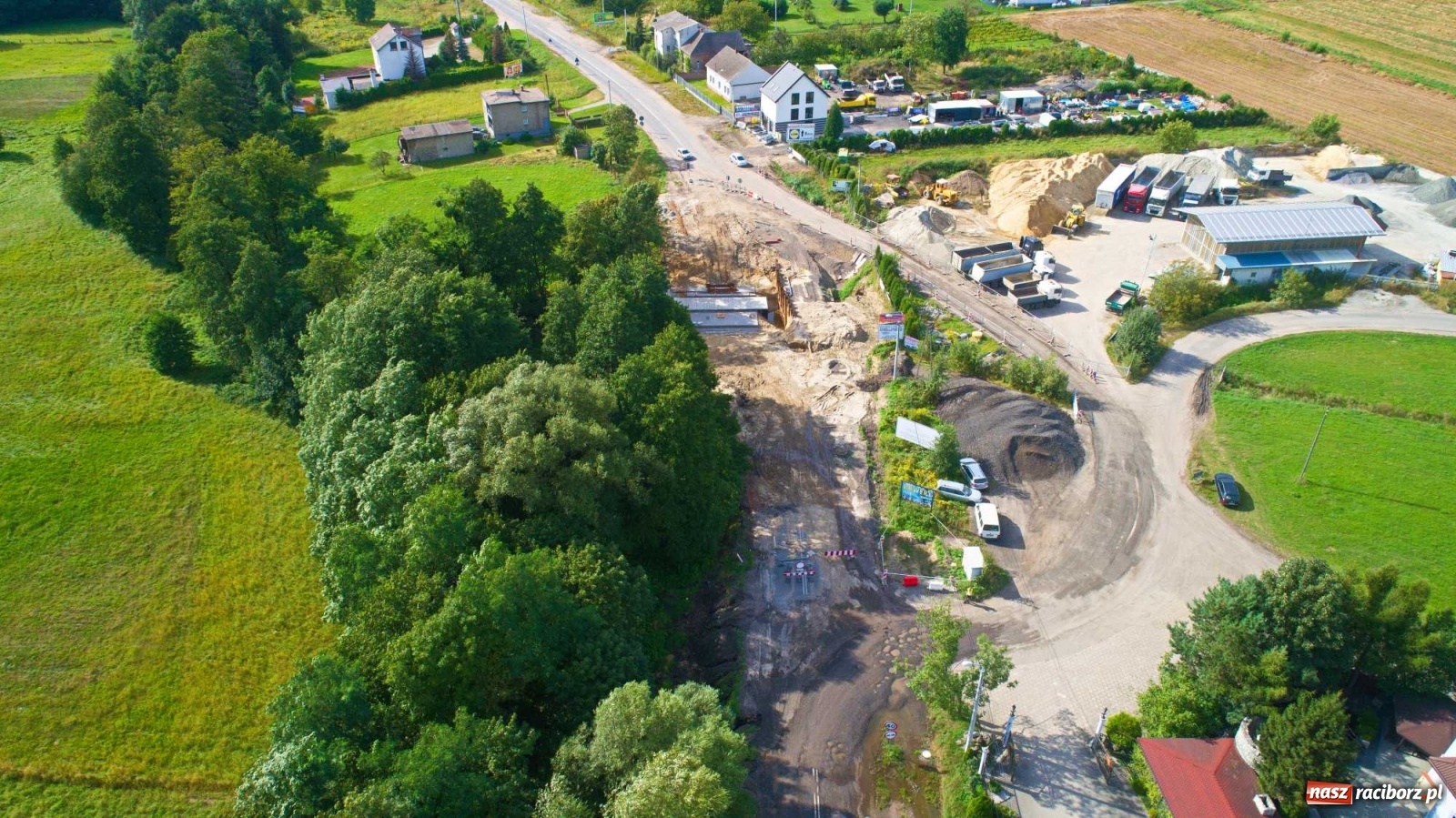 Zdjęcie w galerii na portalu naszraciborz.pl: Raport z przebudowy DW 935 Racibórz-Kornowac-Rzuchów [FOTO]  wiadomości z regionu