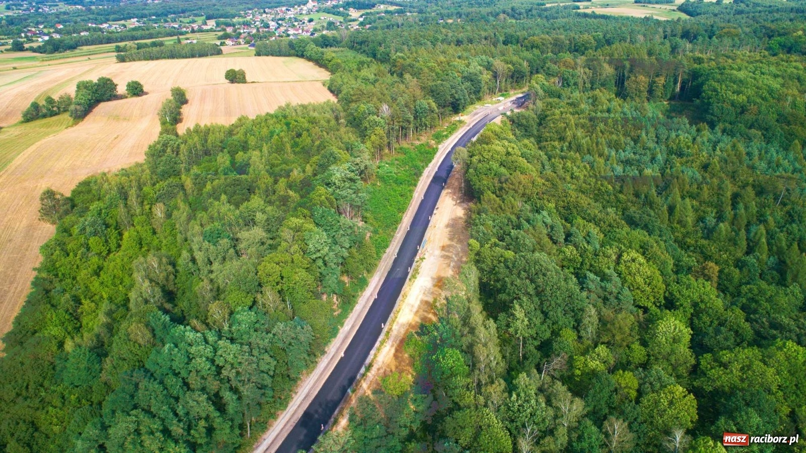Zdjęcie w galerii na portalu naszraciborz.pl: Raport z przebudowy DW 935 Racibórz-Kornowac-Rzuchów [FOTO]  wiadomości z regionu