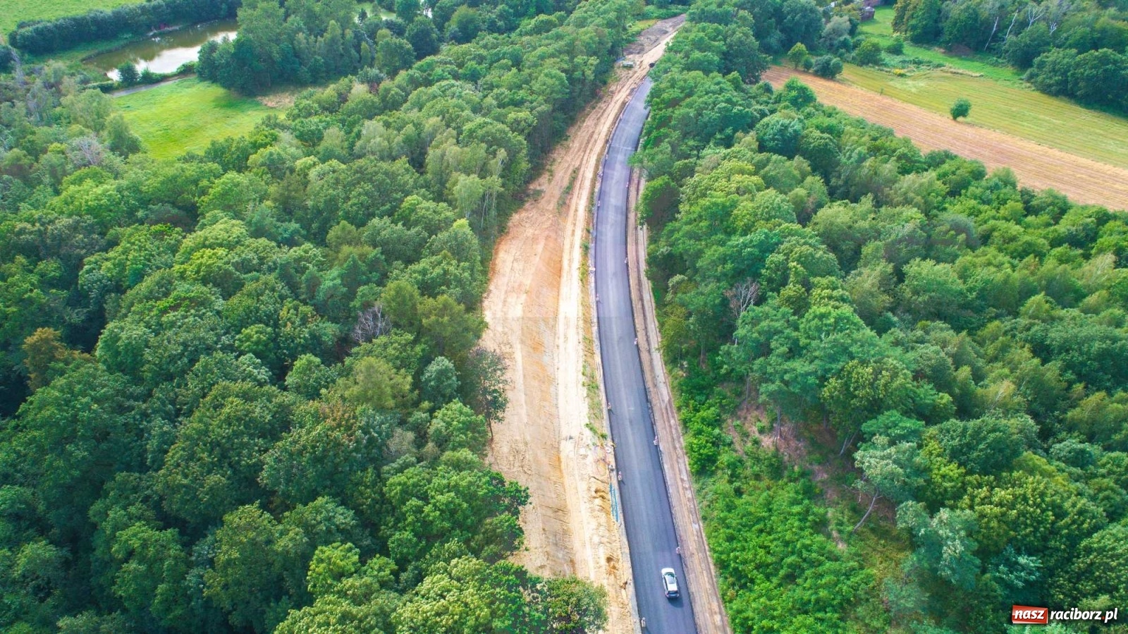 Zdjęcie w galerii na portalu naszraciborz.pl: Raport z przebudowy DW 935 Racibórz-Kornowac-Rzuchów [FOTO]  wiadomości z regionu
