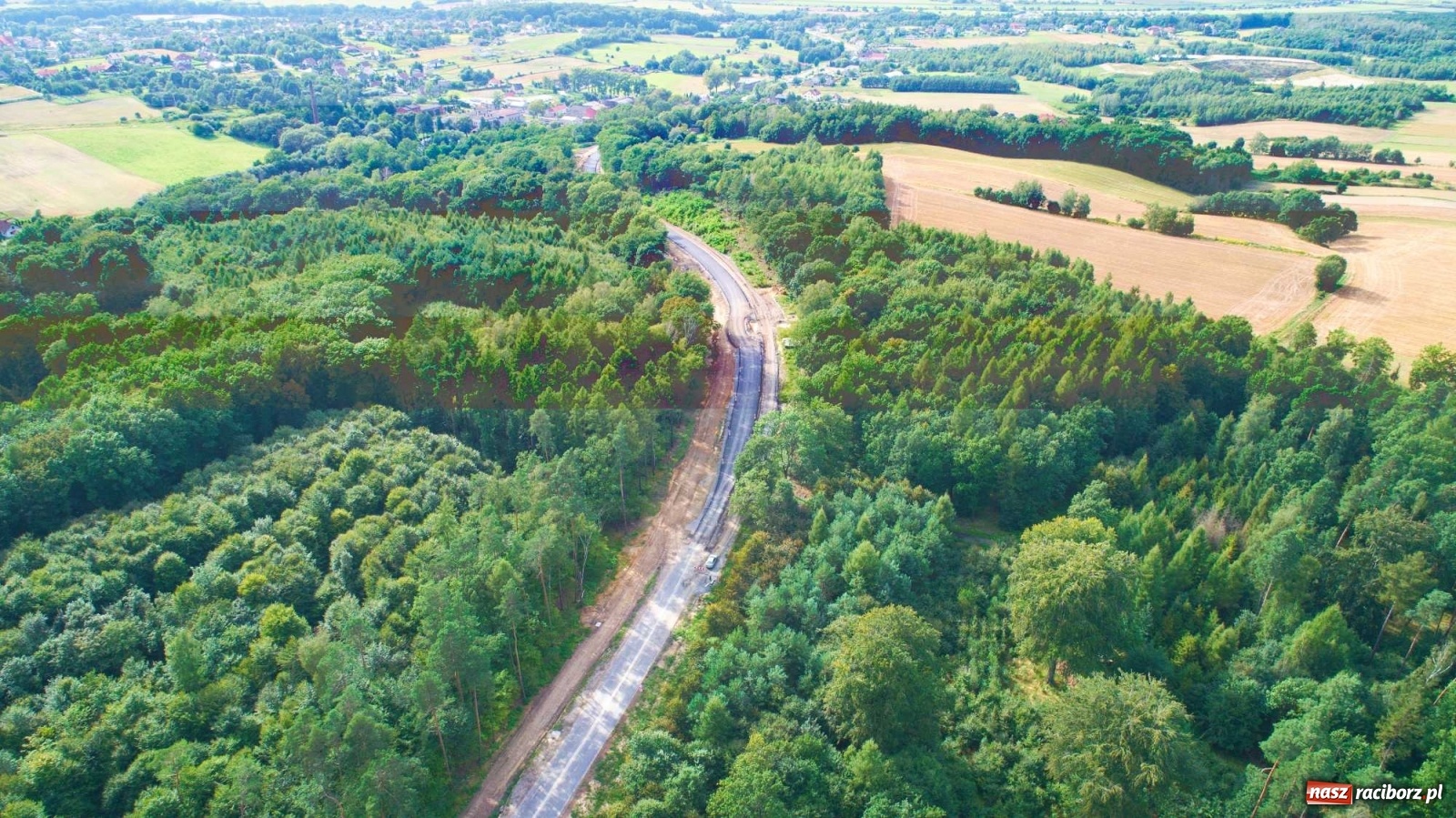 Zdjęcie w galerii na portalu naszraciborz.pl: Raport z przebudowy DW 935 Racibórz-Kornowac-Rzuchów [FOTO]  wiadomości z regionu