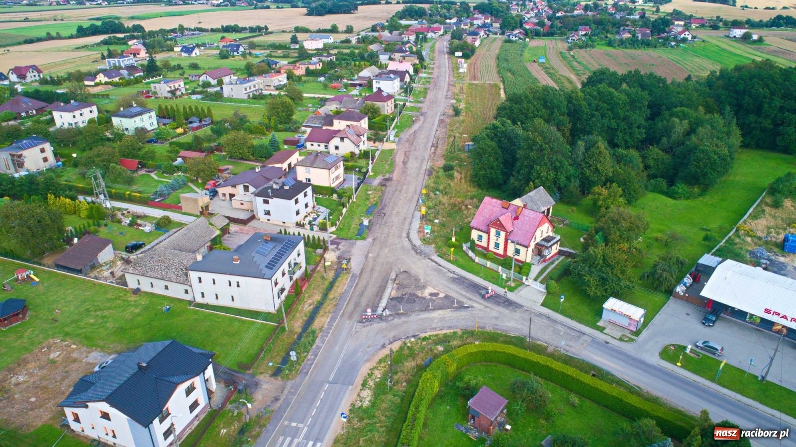 Zdjęcie w galerii na portalu naszraciborz.pl: Raport z przebudowy DW 935 Racibórz-Kornowac-Rzuchów [FOTO]  wiadomości z regionu