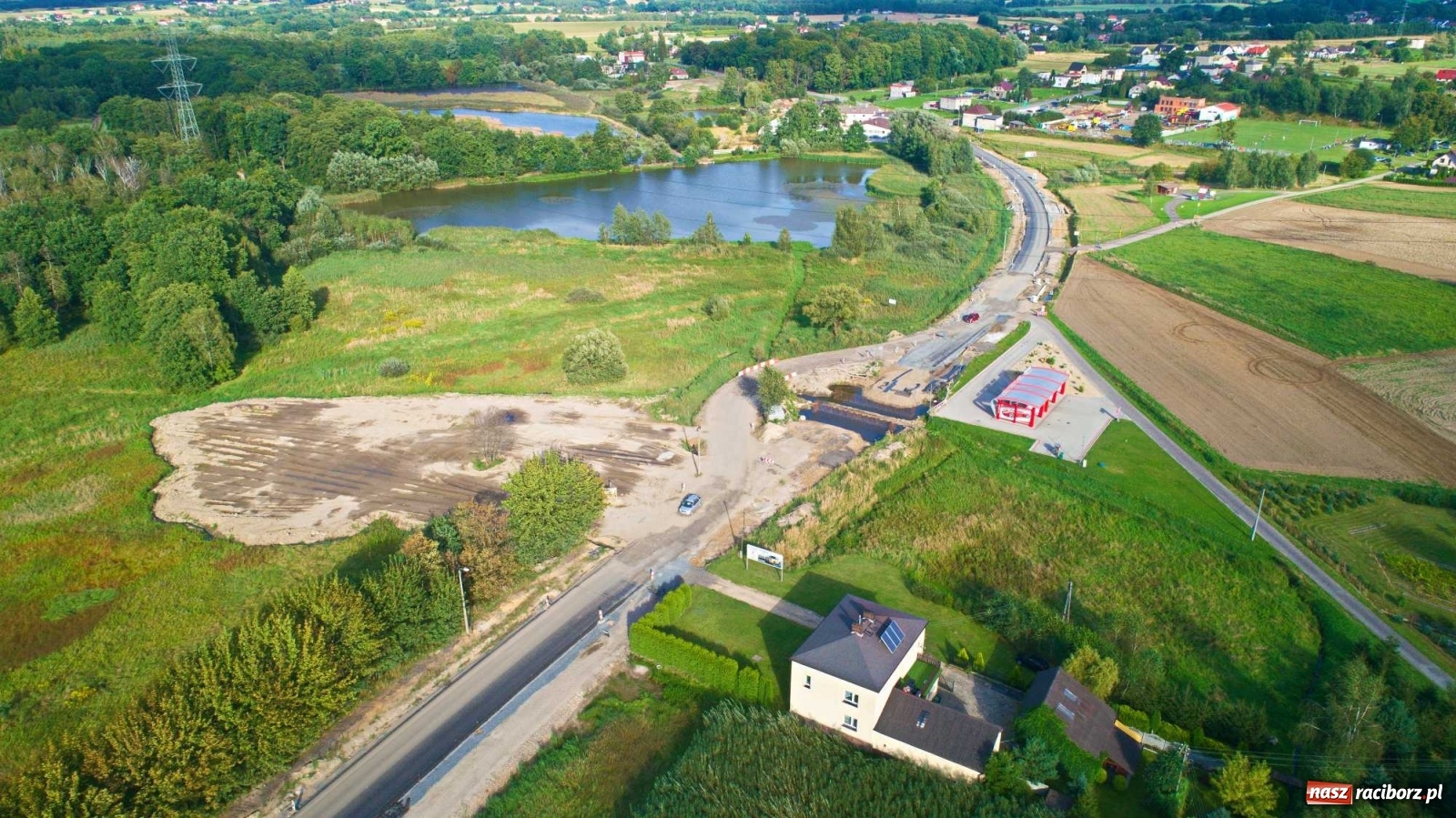 Zdjęcie w galerii na portalu naszraciborz.pl: Raport z przebudowy DW 935 Racibórz-Kornowac-Rzuchów [FOTO]  wiadomości z regionu