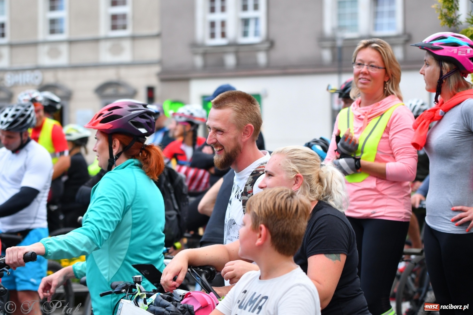 Zdjęcie w galerii na portalu naszraciborz.pl: Czwarta rekordowa Raciborska Nocka Rowerowa [FOTO]  wiadomości z regionu