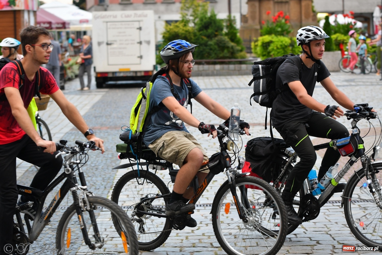 Zdjęcie w galerii na portalu naszraciborz.pl: Czwarta rekordowa Raciborska Nocka Rowerowa [FOTO]  wiadomości z regionu