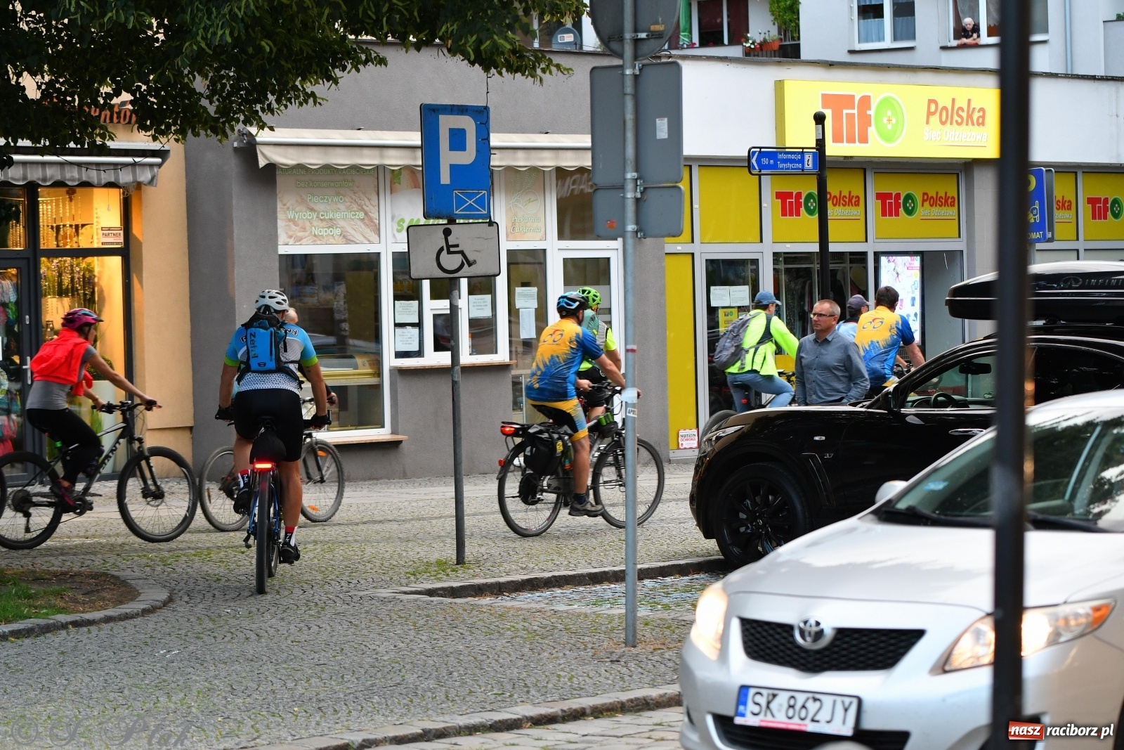 Zdjęcie w galerii na portalu naszraciborz.pl: Czwarta rekordowa Raciborska Nocka Rowerowa [FOTO]  wiadomości z regionu