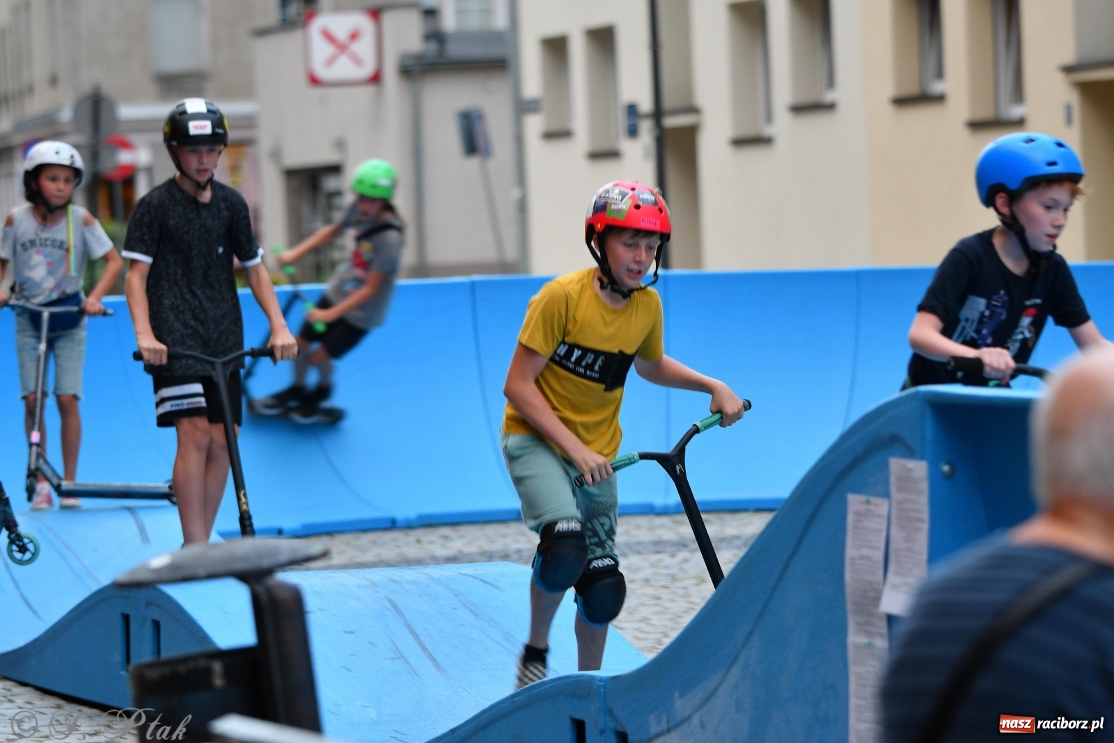 Zdjęcie w galerii na portalu naszraciborz.pl: Czwarta rekordowa Raciborska Nocka Rowerowa [FOTO]  wiadomości z regionu