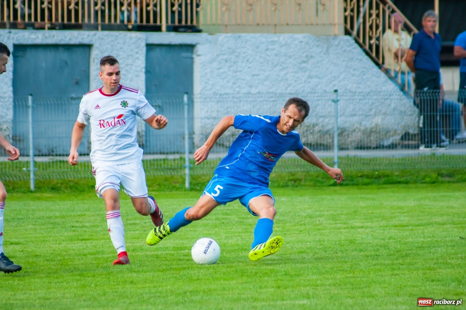 Zdjęcie w galerii na portalu naszraciborz.pl: A klasa. Totalna demolka w Chałupkach [FOTO i WIDEO] wiadomości z regionu