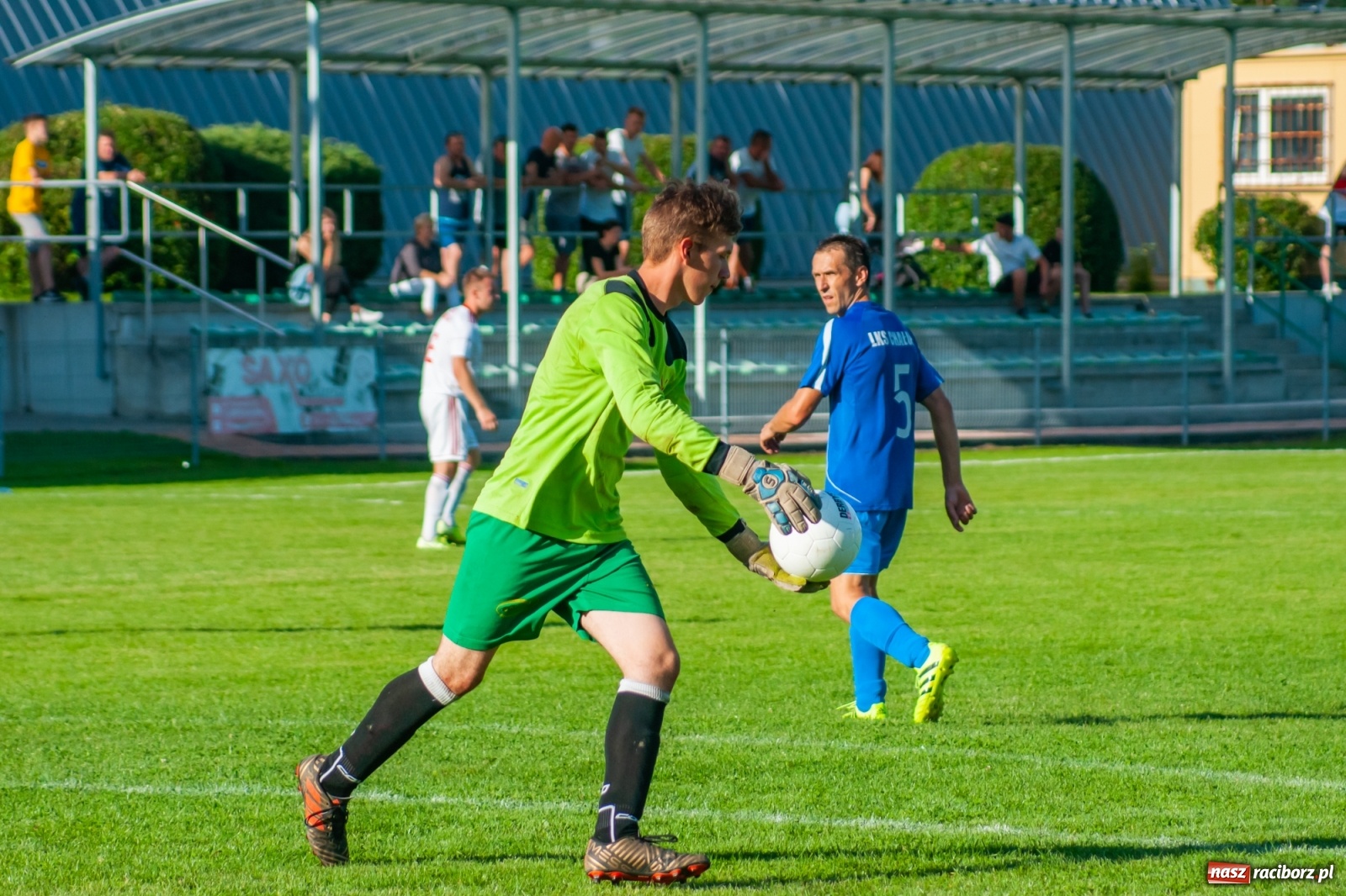 Zdjęcie w galerii na portalu naszraciborz.pl: A klasa. Totalna demolka w Chałupkach [FOTO i WIDEO] wiadomości z regionu