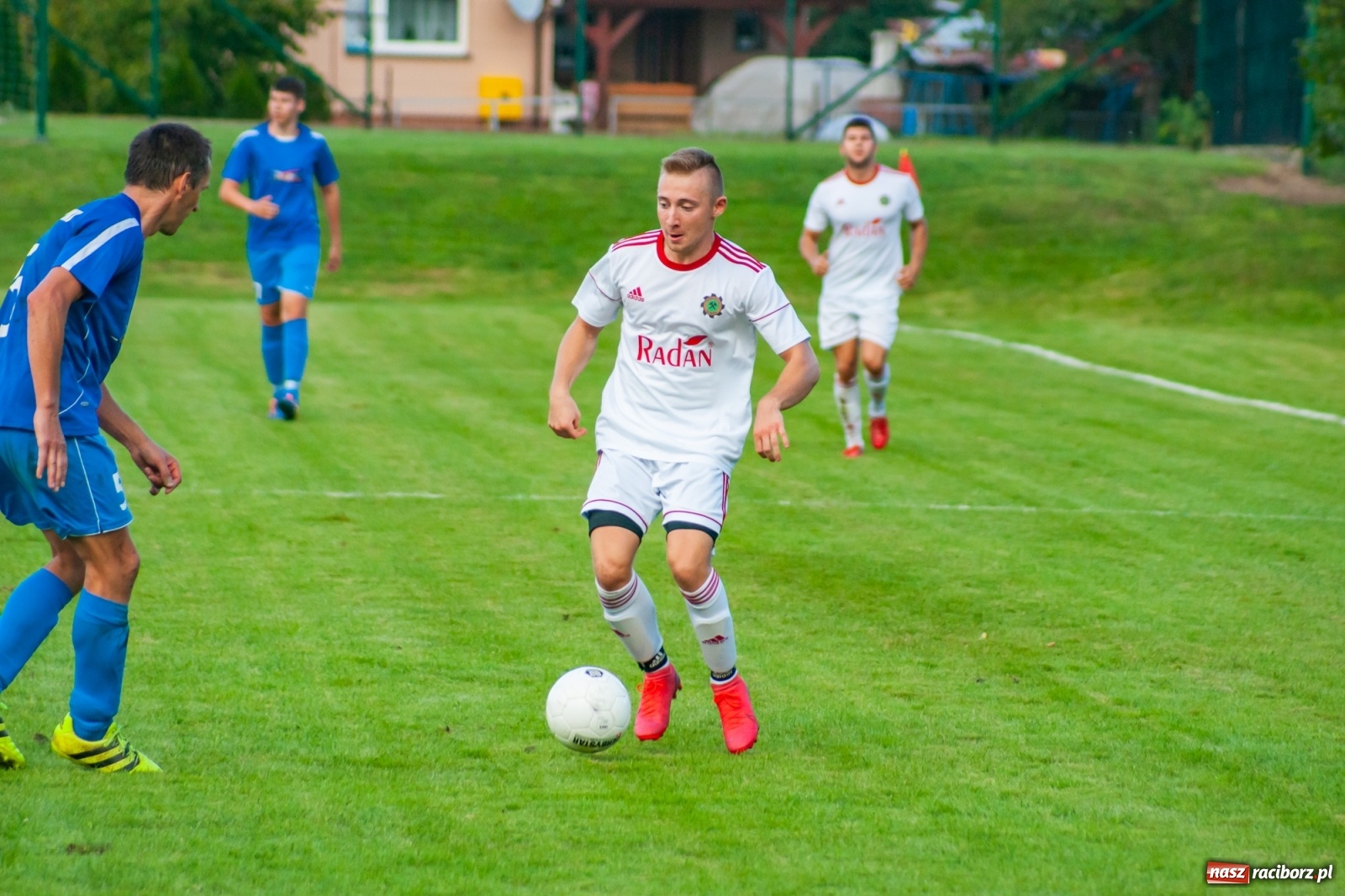 Zdjęcie w galerii na portalu naszraciborz.pl: A klasa. Totalna demolka w Chałupkach [FOTO i WIDEO] wiadomości z regionu