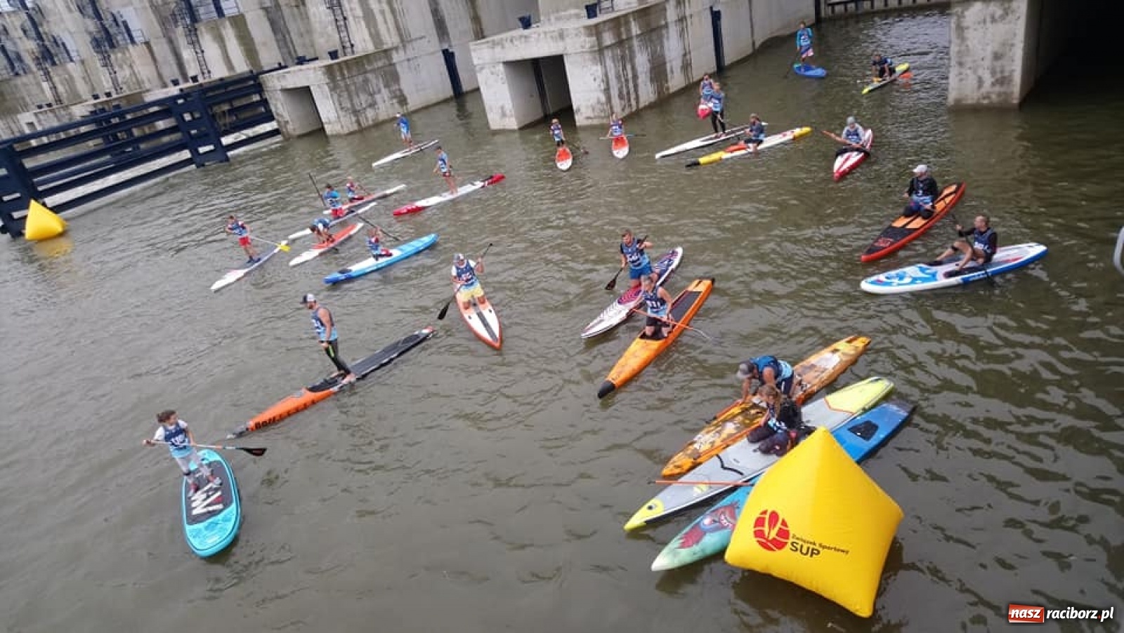 Zdjęcie w galerii na portalu naszraciborz.pl: Odra SUP CUP. Spotkanie z żywiołem [FOTO] wiadomości z regionu