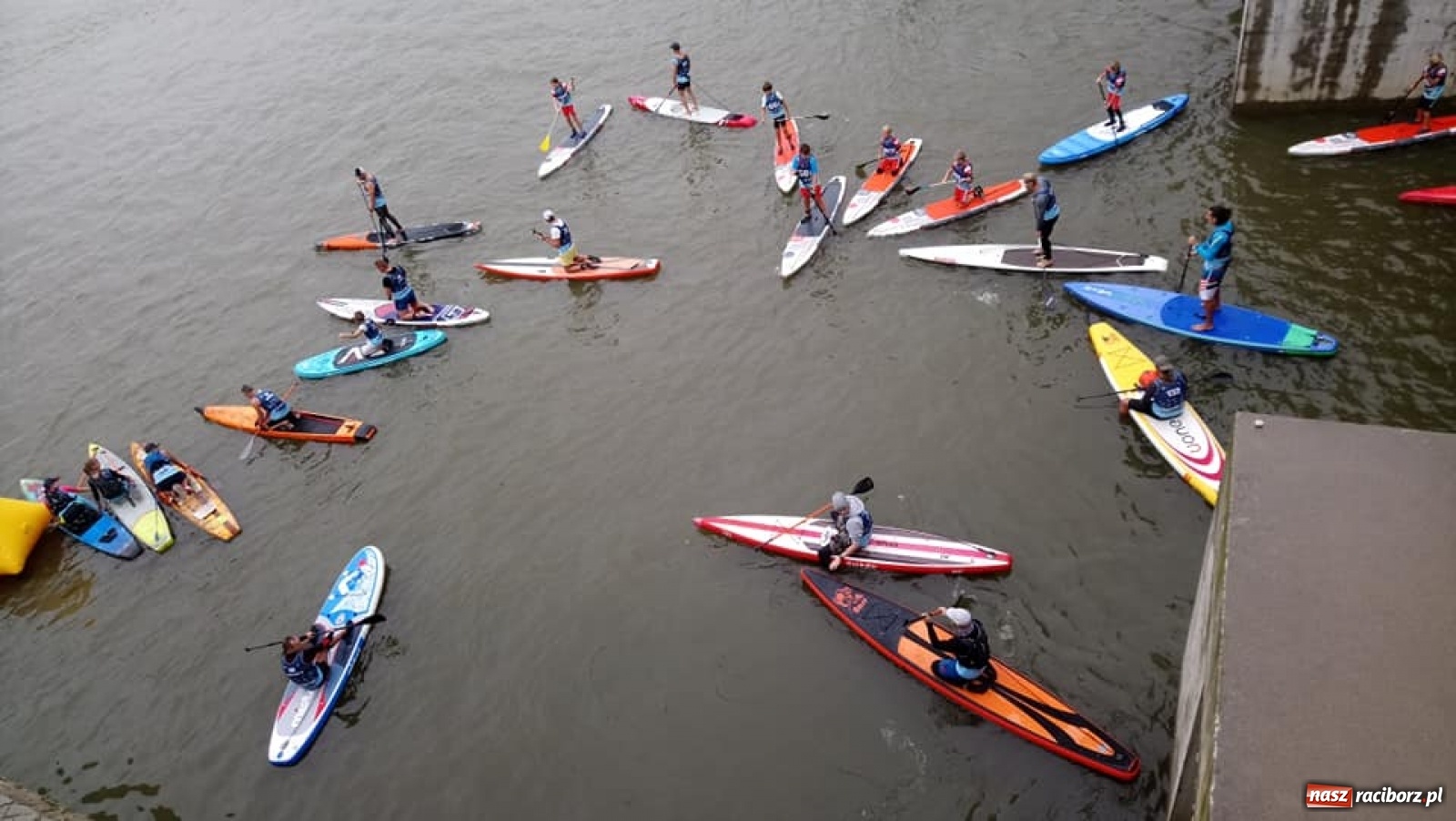 Zdjęcie w galerii na portalu naszraciborz.pl: Odra SUP CUP. Spotkanie z żywiołem [FOTO] wiadomości z regionu