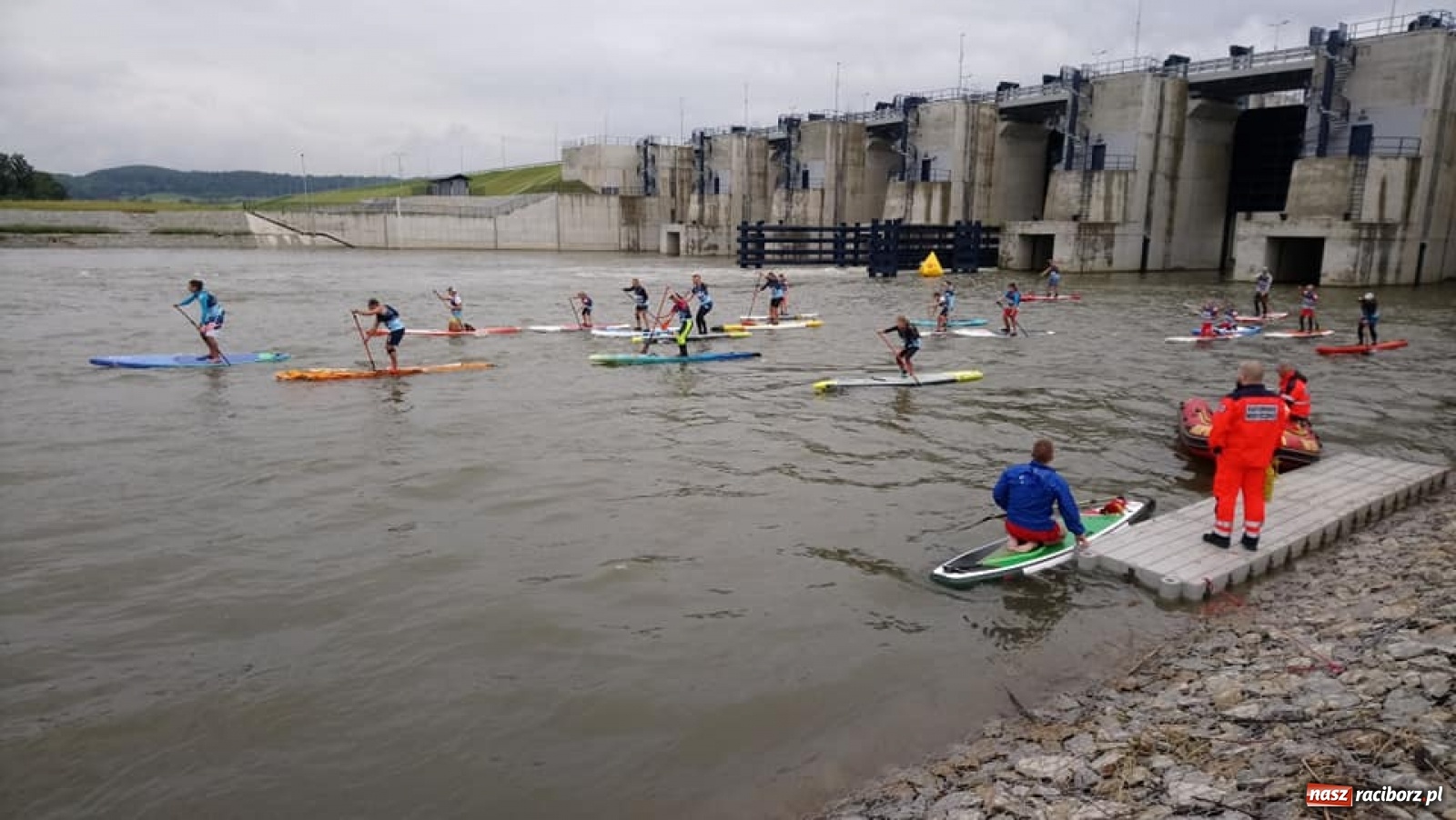 Zdjęcie w galerii na portalu naszraciborz.pl: Odra SUP CUP. Spotkanie z żywiołem [FOTO] wiadomości z regionu