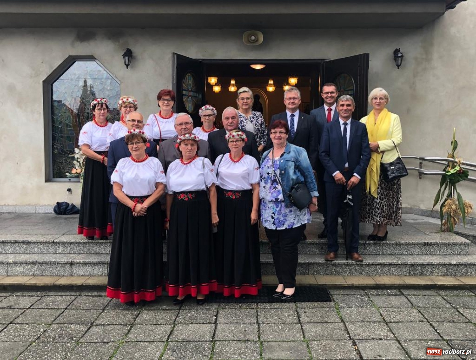 Zdjęcie w galerii na portalu naszraciborz.pl: Dożynki parafialne w Chałupkach  wiadomości z regionu