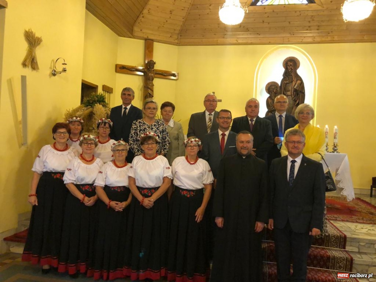 Zdjęcie w galerii na portalu naszraciborz.pl: Dożynki parafialne w Chałupkach  wiadomości z regionu