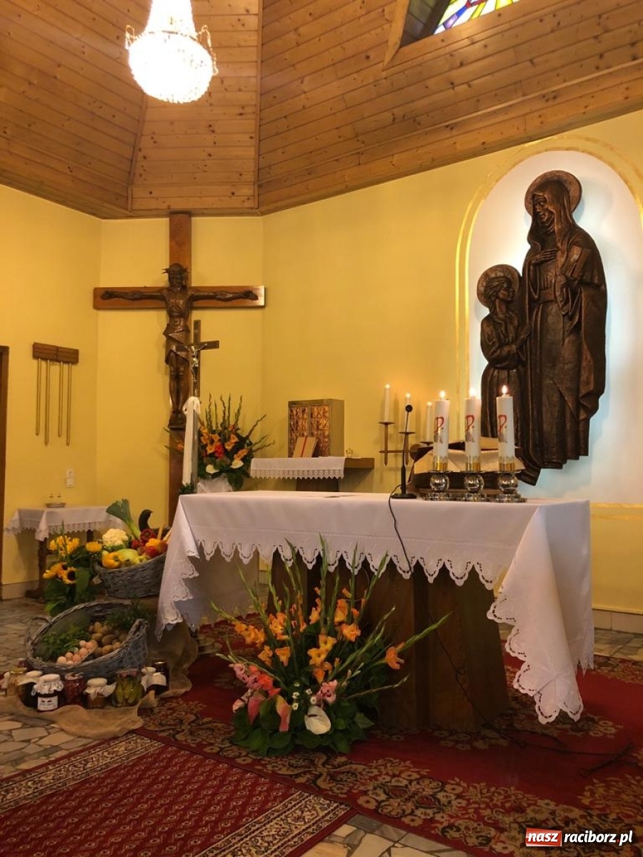 Zdjęcie w galerii na portalu naszraciborz.pl: Dożynki parafialne w Chałupkach  wiadomości z regionu