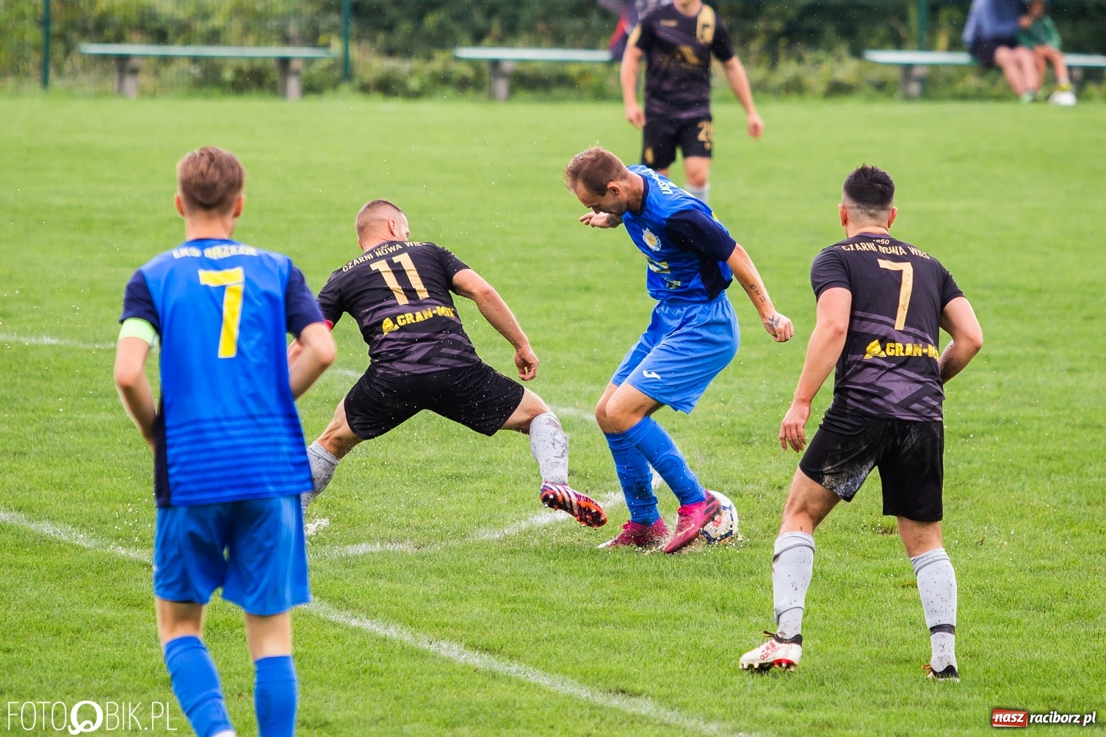 Zdjęcie w galerii na portalu naszraciborz.pl: Celność bolączką Brzezia. Kolejny mecz bez punktów [FOTO] wiadomości z regionu
