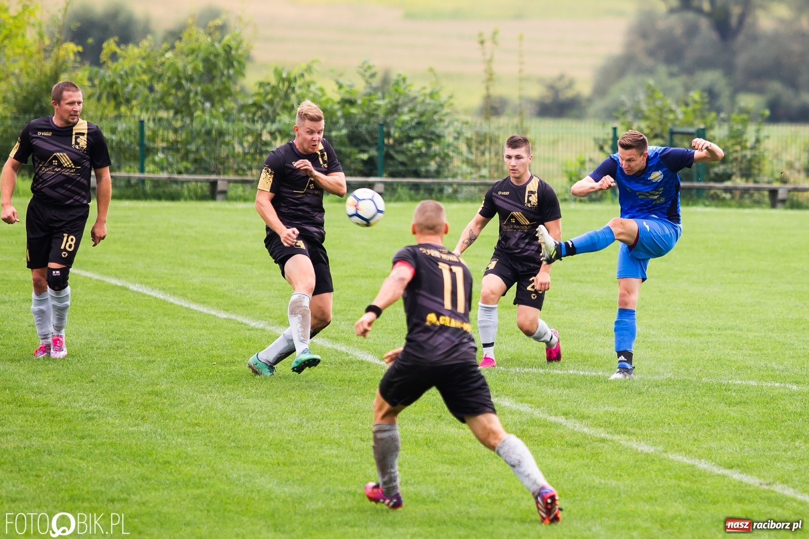 Zdjęcie w galerii na portalu naszraciborz.pl: Celność bolączką Brzezia. Kolejny mecz bez punktów [FOTO] wiadomości z regionu