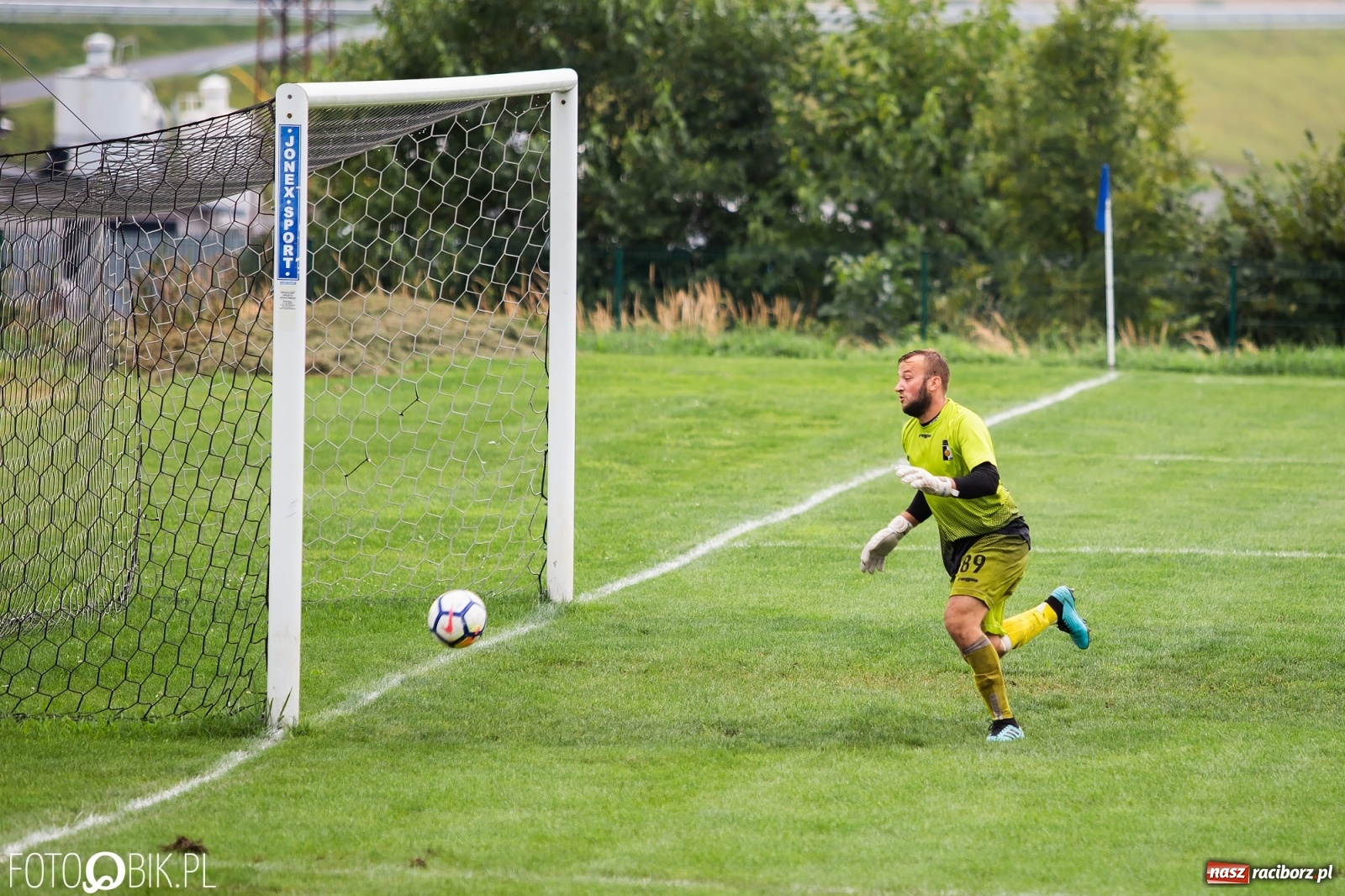 Zdjęcie w galerii na portalu naszraciborz.pl: Celność bolączką Brzezia. Kolejny mecz bez punktów [FOTO] wiadomości z regionu