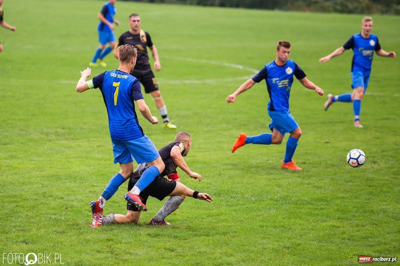 Zdjęcie w galerii na portalu naszraciborz.pl: Celność bolączką Brzezia. Kolejny mecz bez punktów [FOTO] wiadomości z regionu